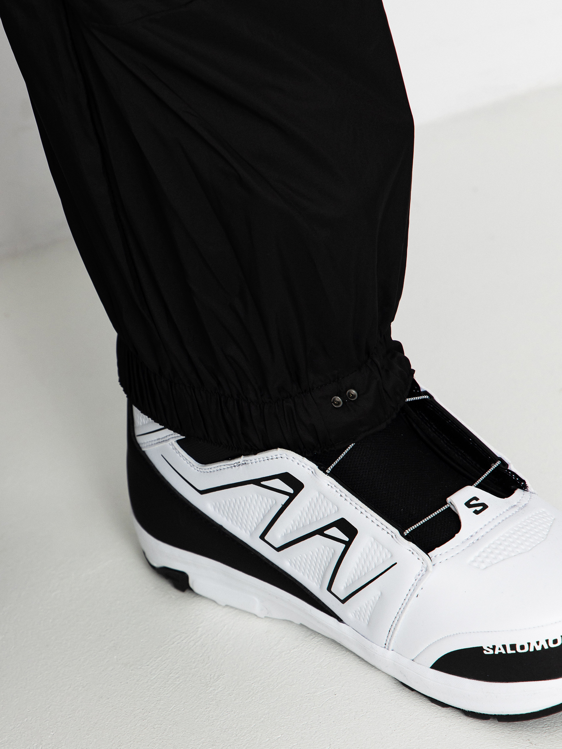 Pánske Snowboardové nohavice ThirtyTwo Blahzay Cargo (black)