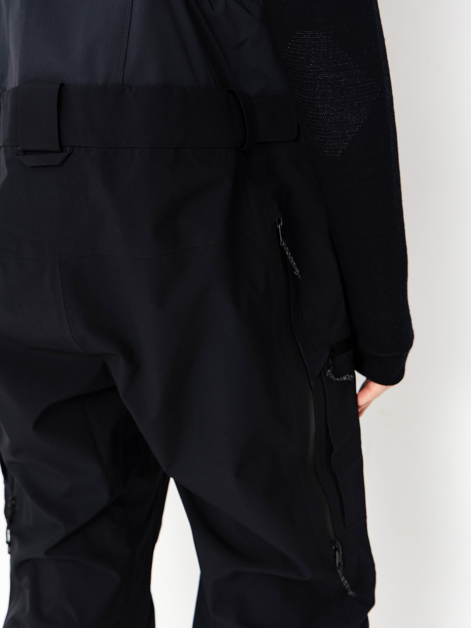 Pánske Snowboardové nohavice Jones Snowboards Shralpinist Str Rec Bib (stealth black)