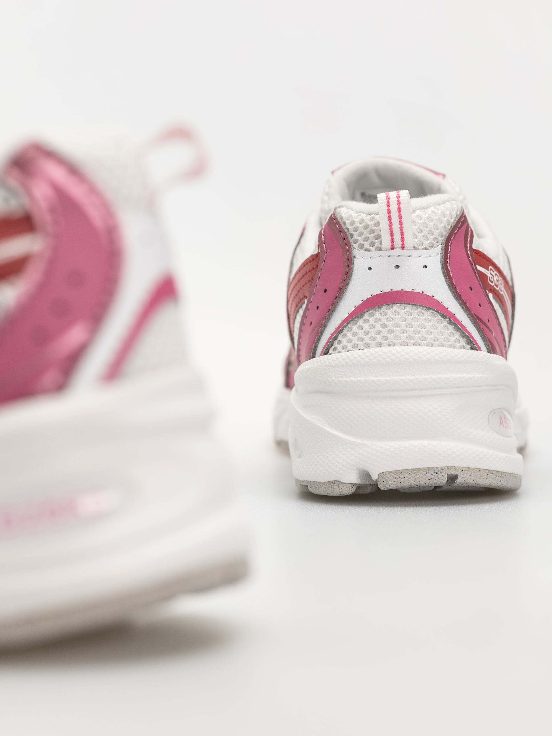 Topánky New Balance 530 JR (pink satin/shadow red)