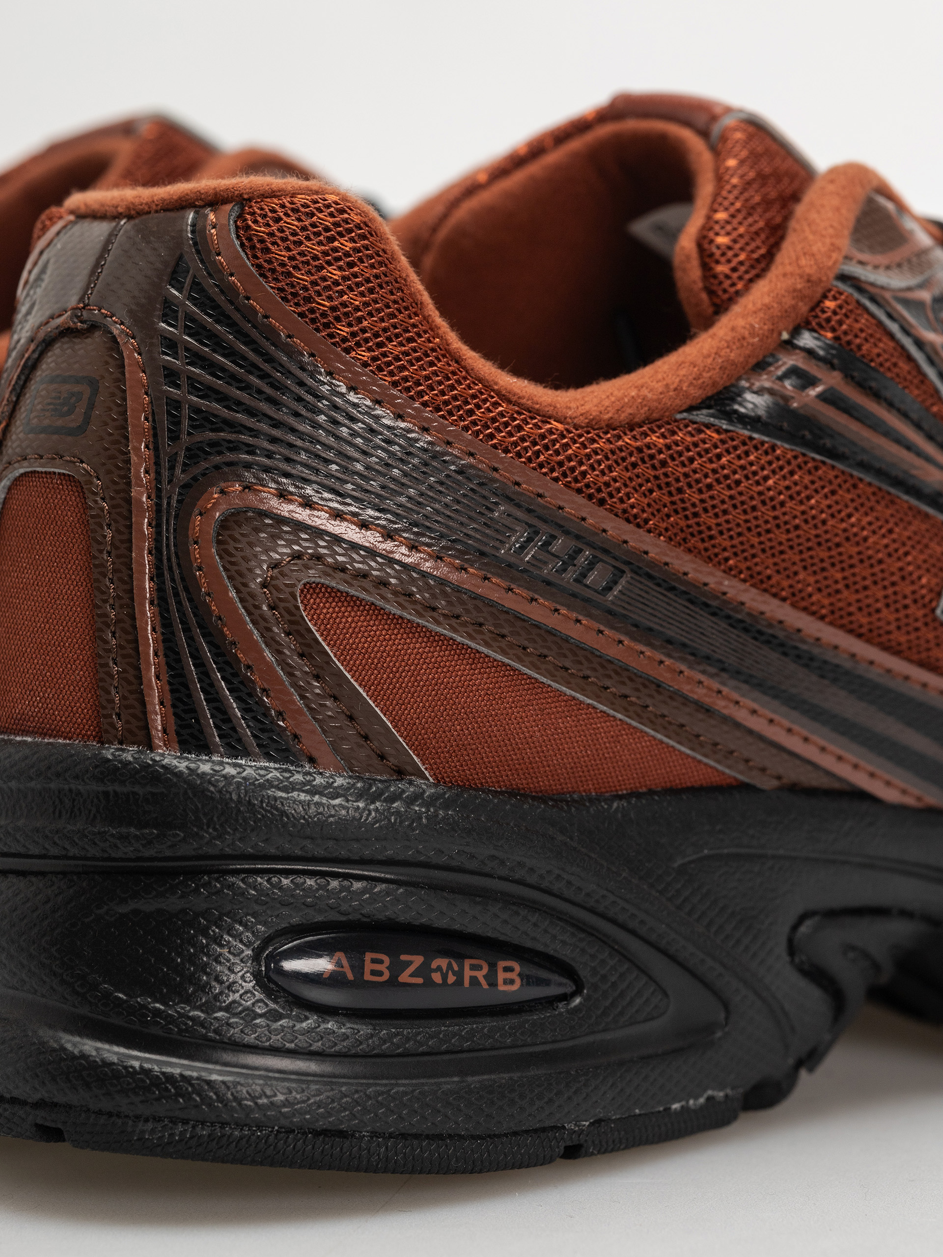 Topánky New Balance 740 (relic brown/pumpernickel)