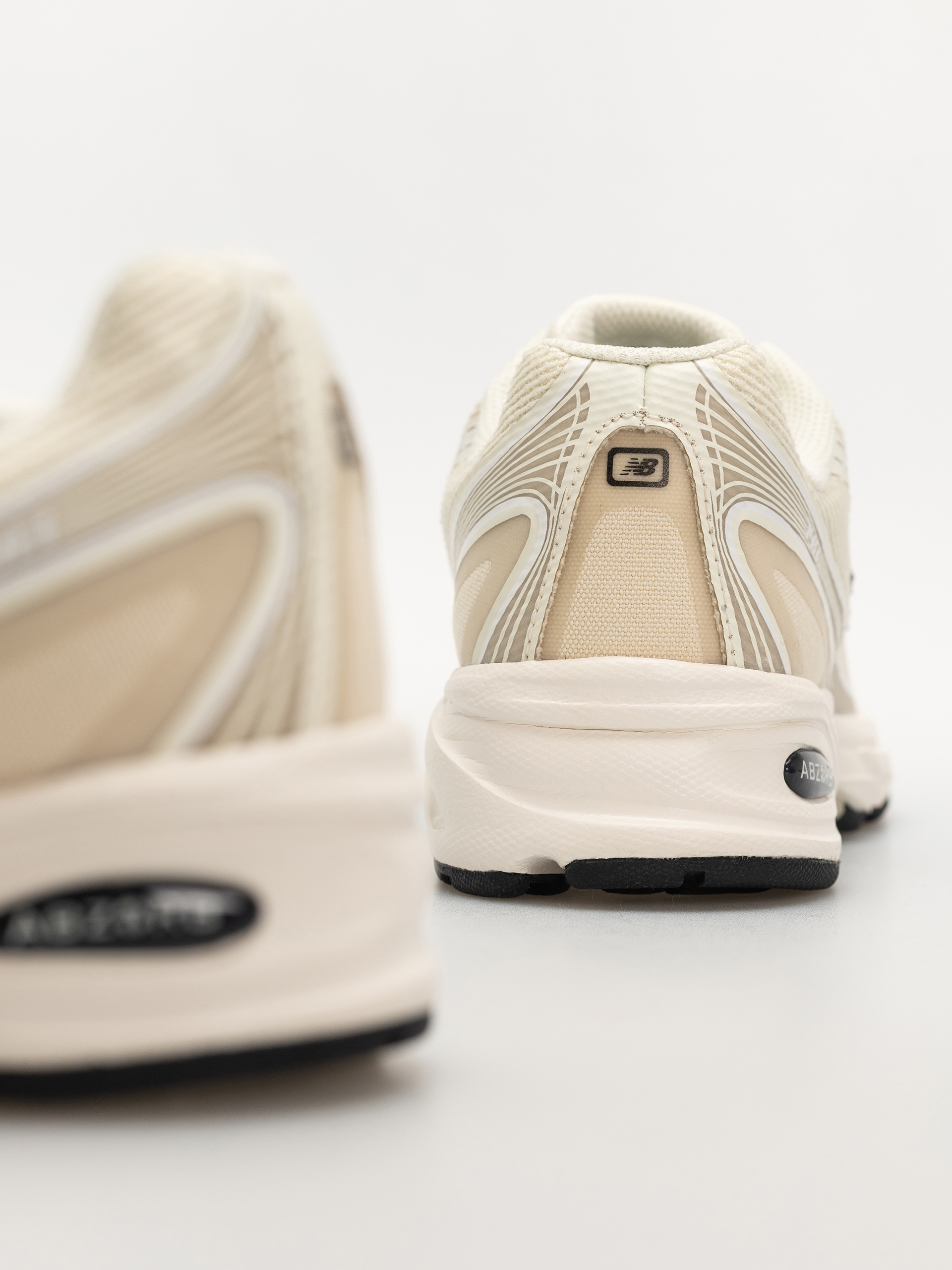 Topánky New Balance 740 (shipyard/angora)