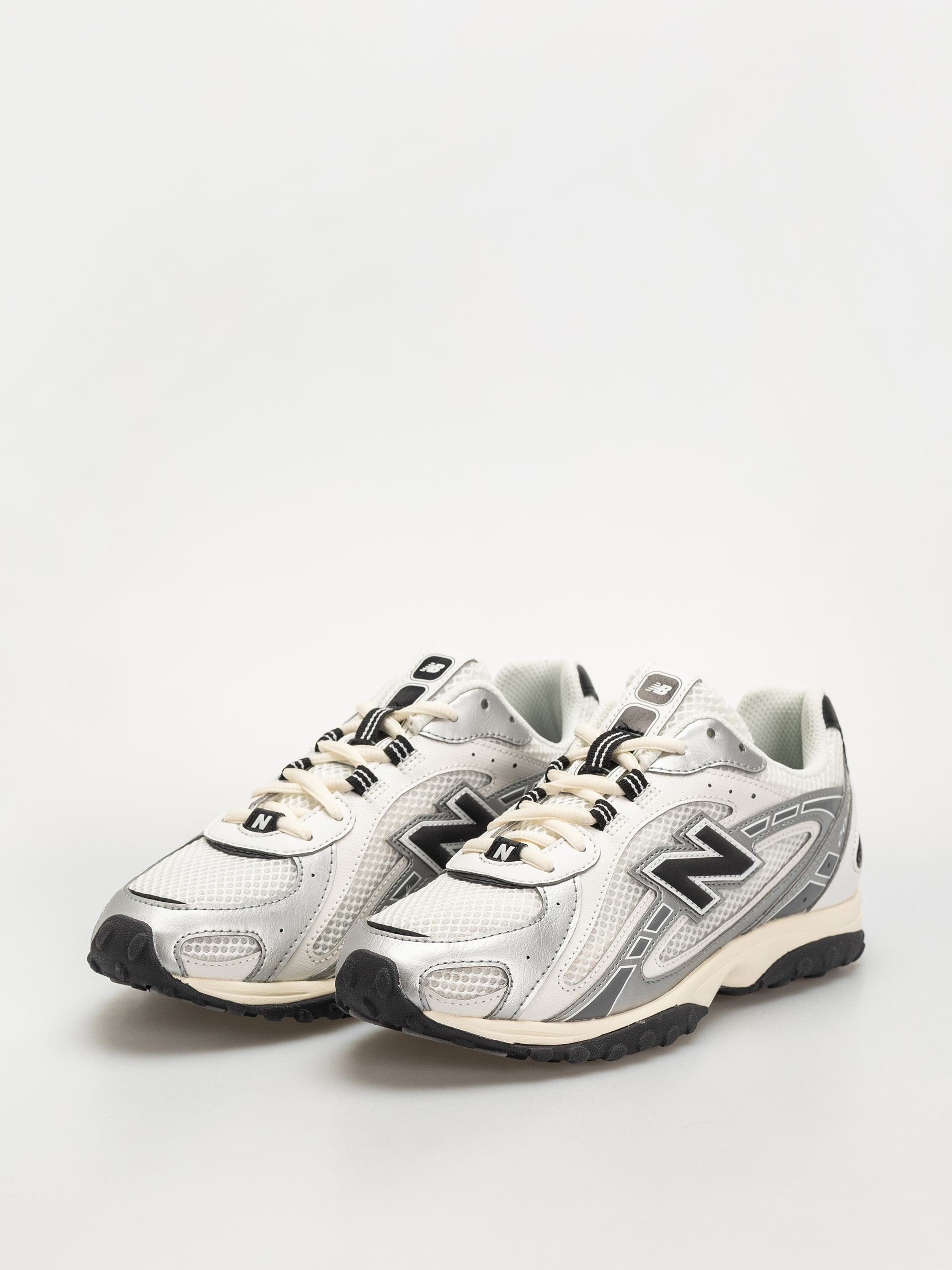 Topánky New Balance 204 (silver metallic/black swd)