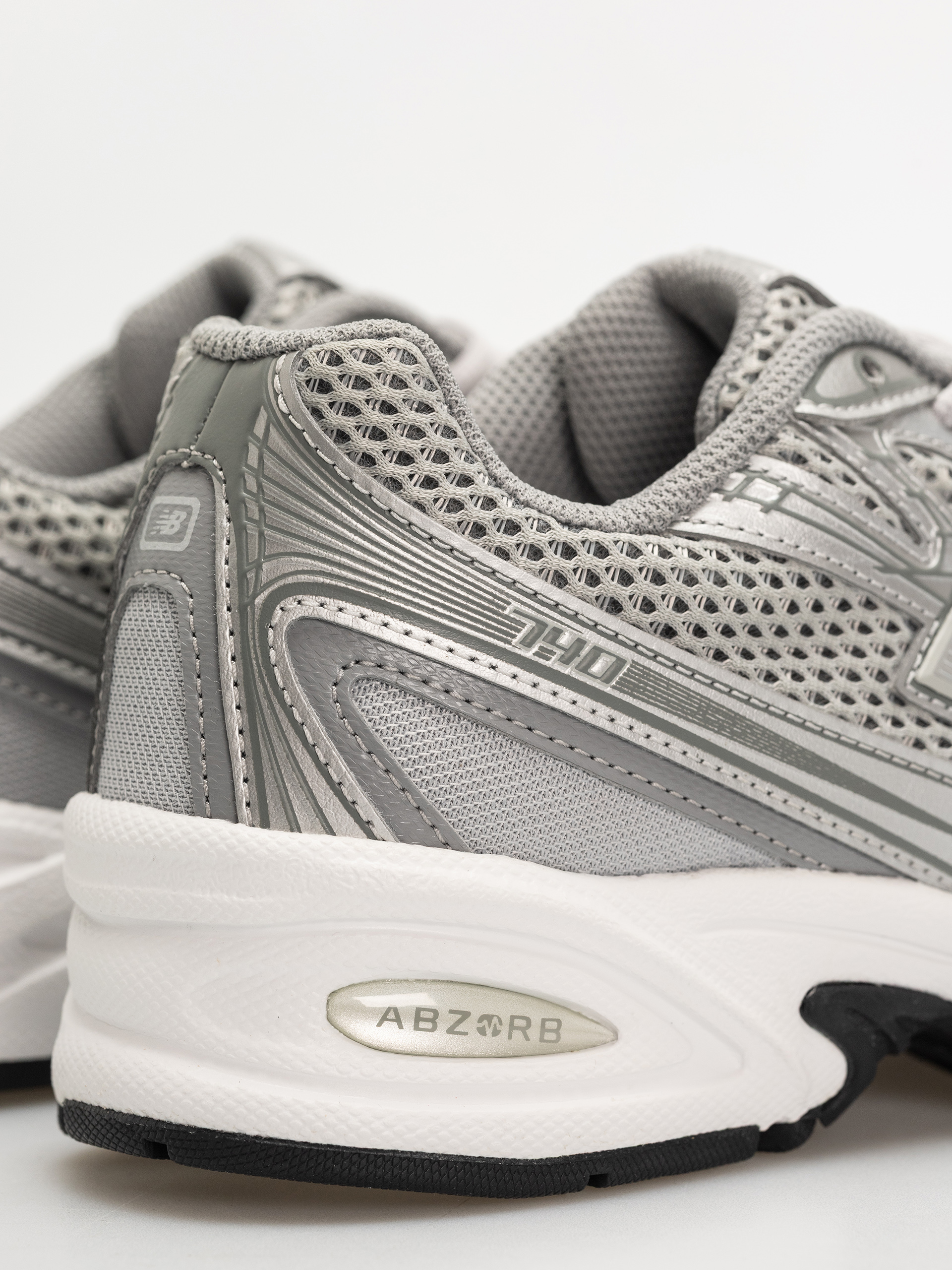 Topánky New Balance 740 (castlerock/slate gray/silver metallic sg2)