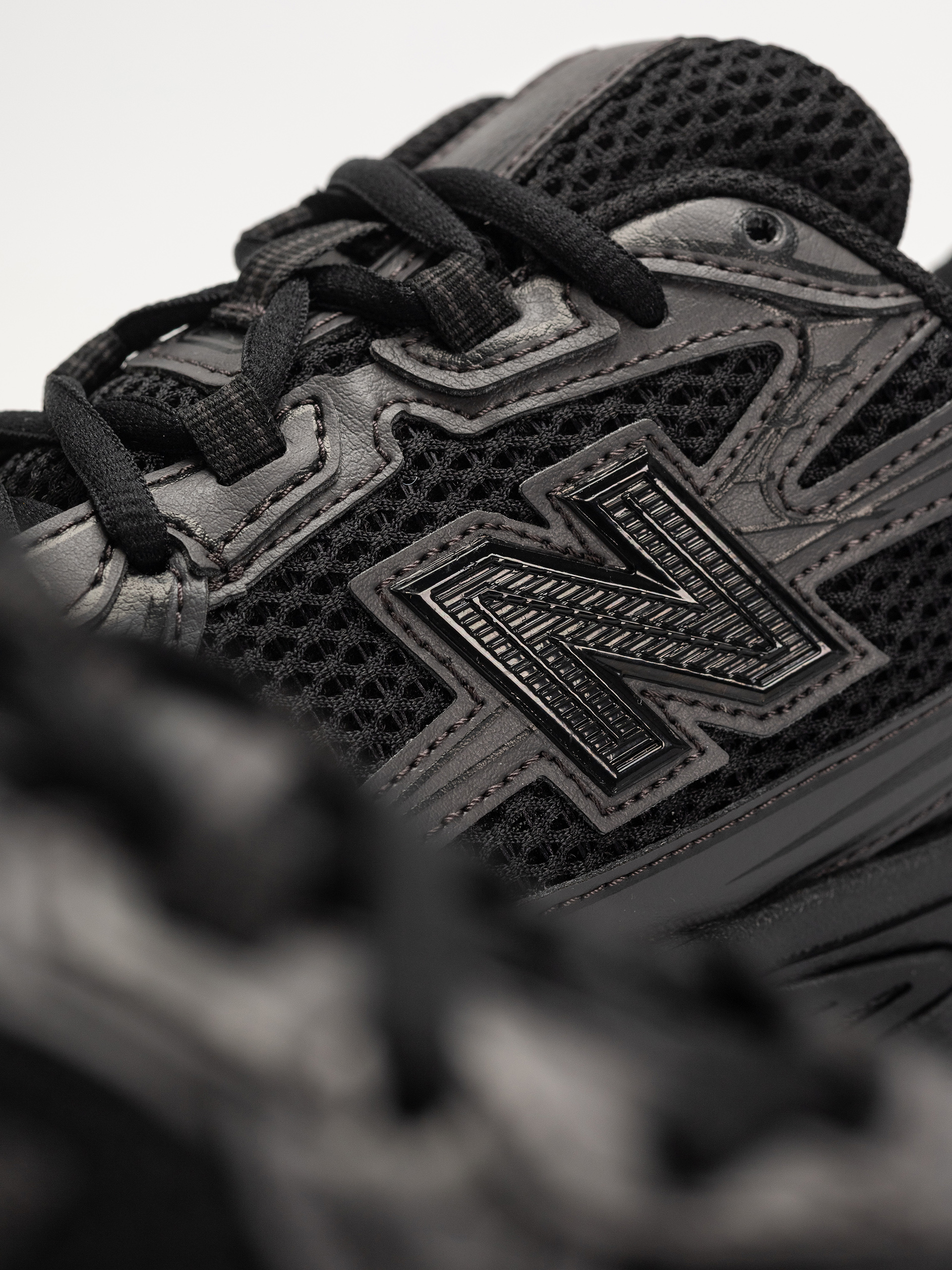 Topánky New Balance 740 (white/silver metallic/black nw2)