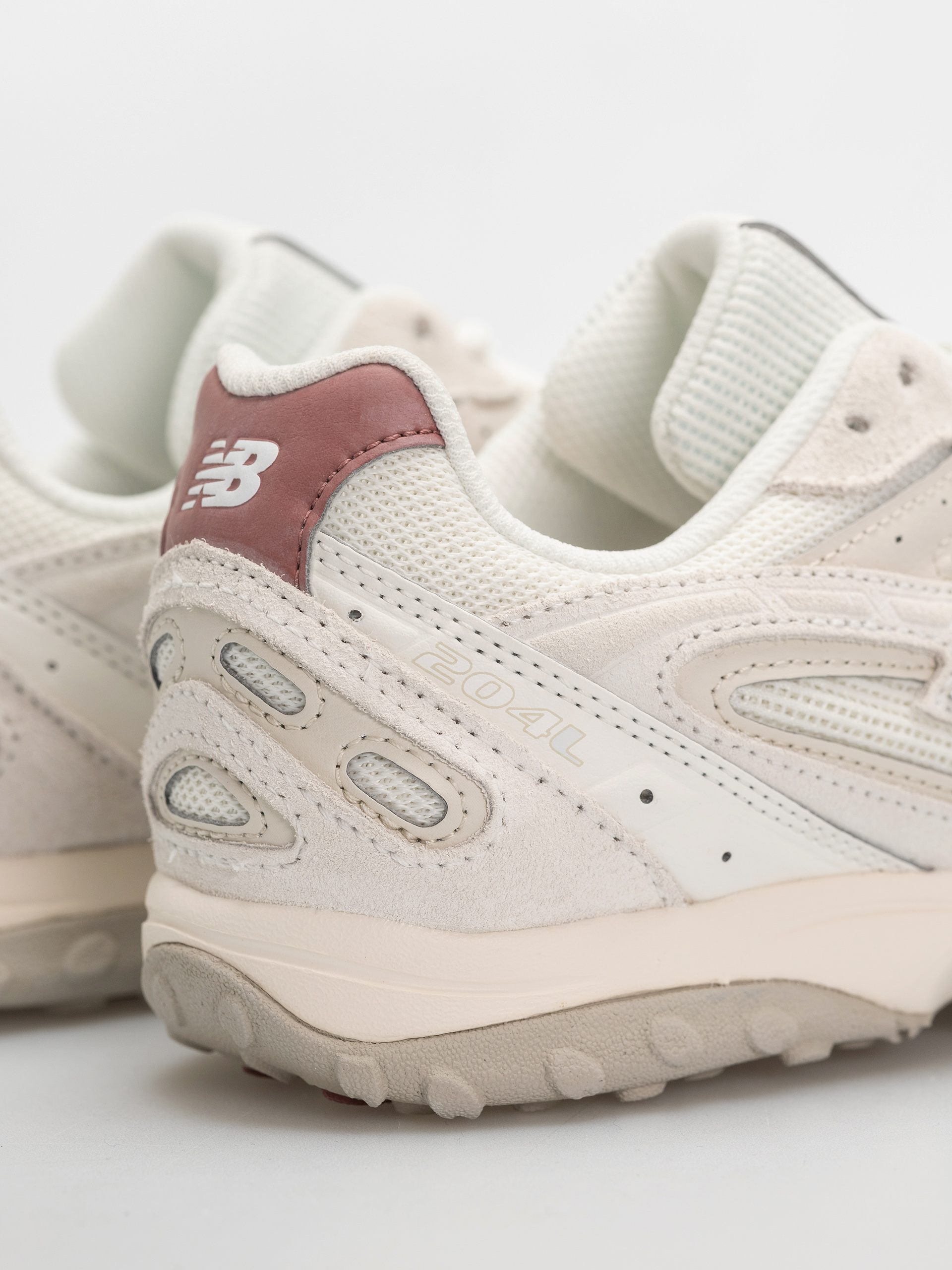 Topánky New Balance 204 (sea salt/red rock)