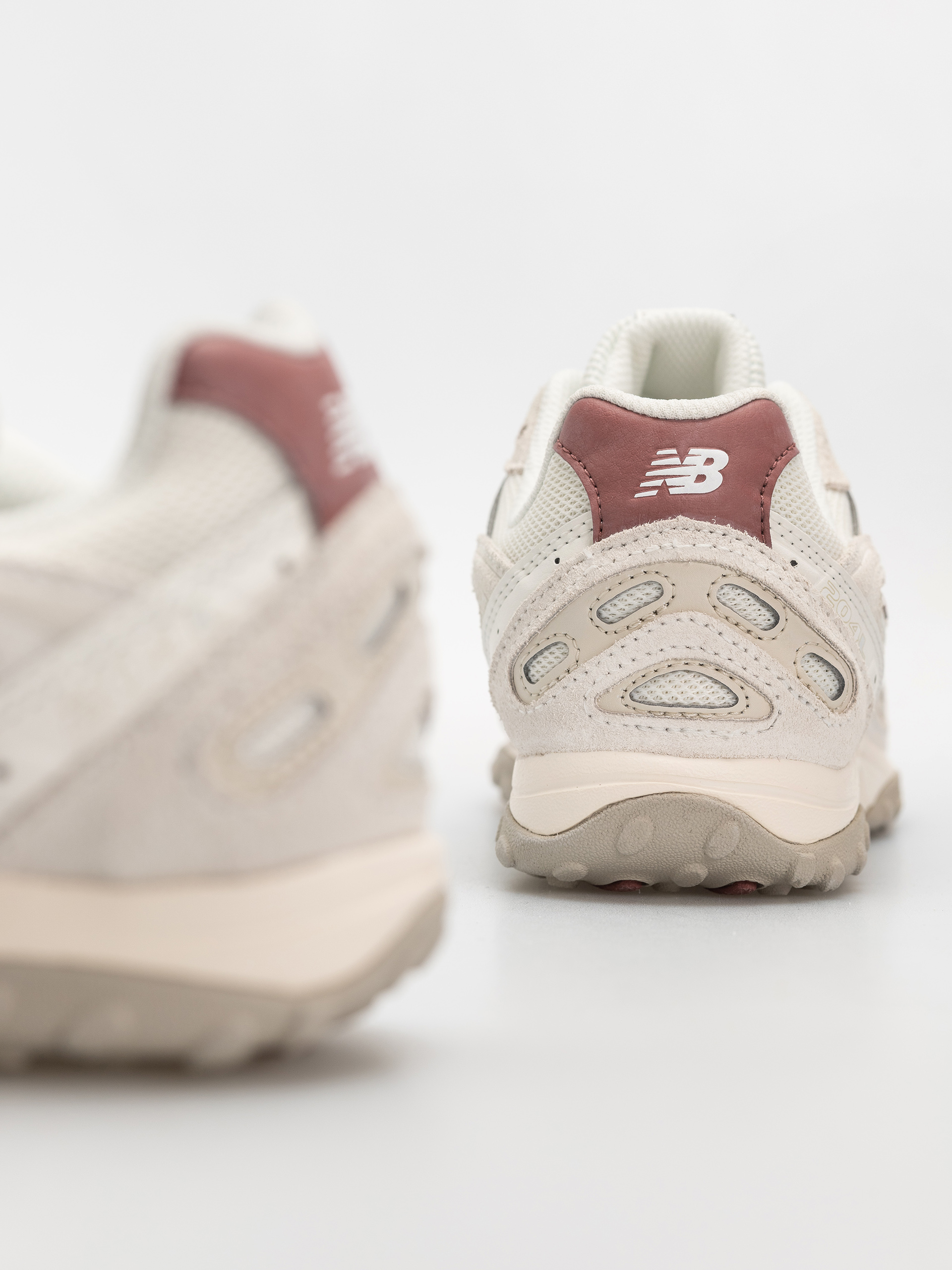 Topánky New Balance 204 (sea salt/red rock)