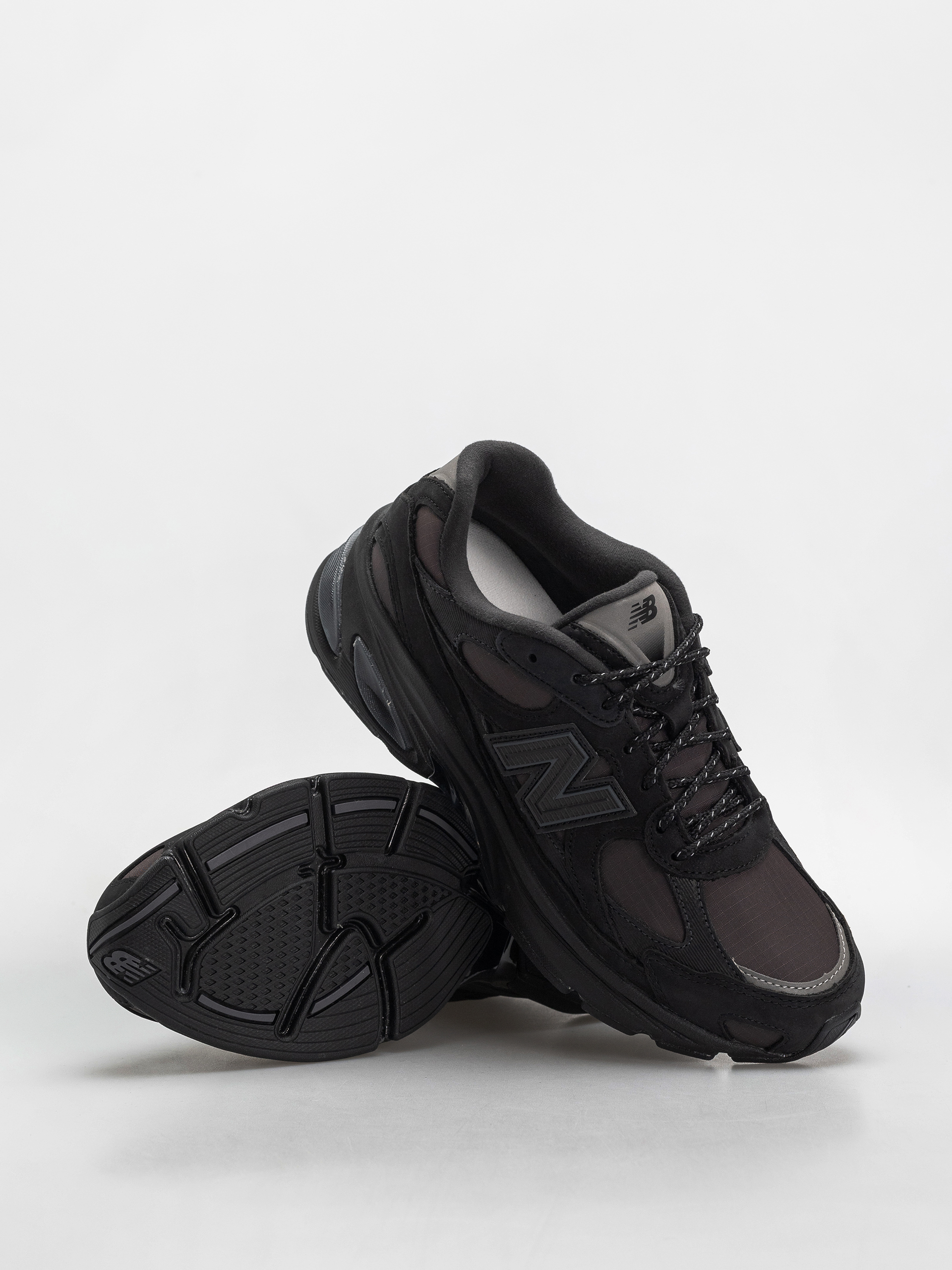 Topánky New Balance 2010 (black/faded black/phantom)