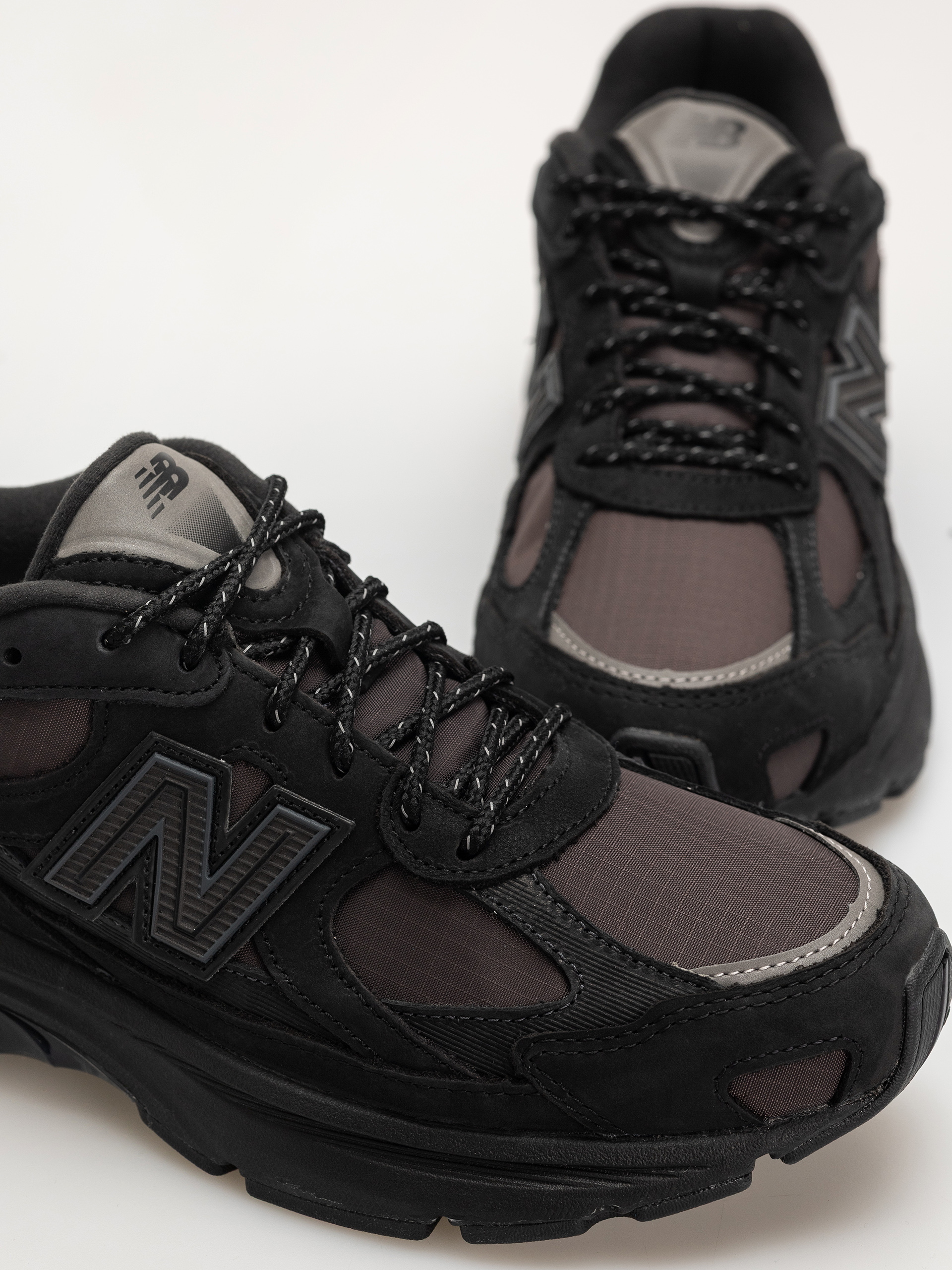 Topánky New Balance 2010 (black/faded black/phantom)
