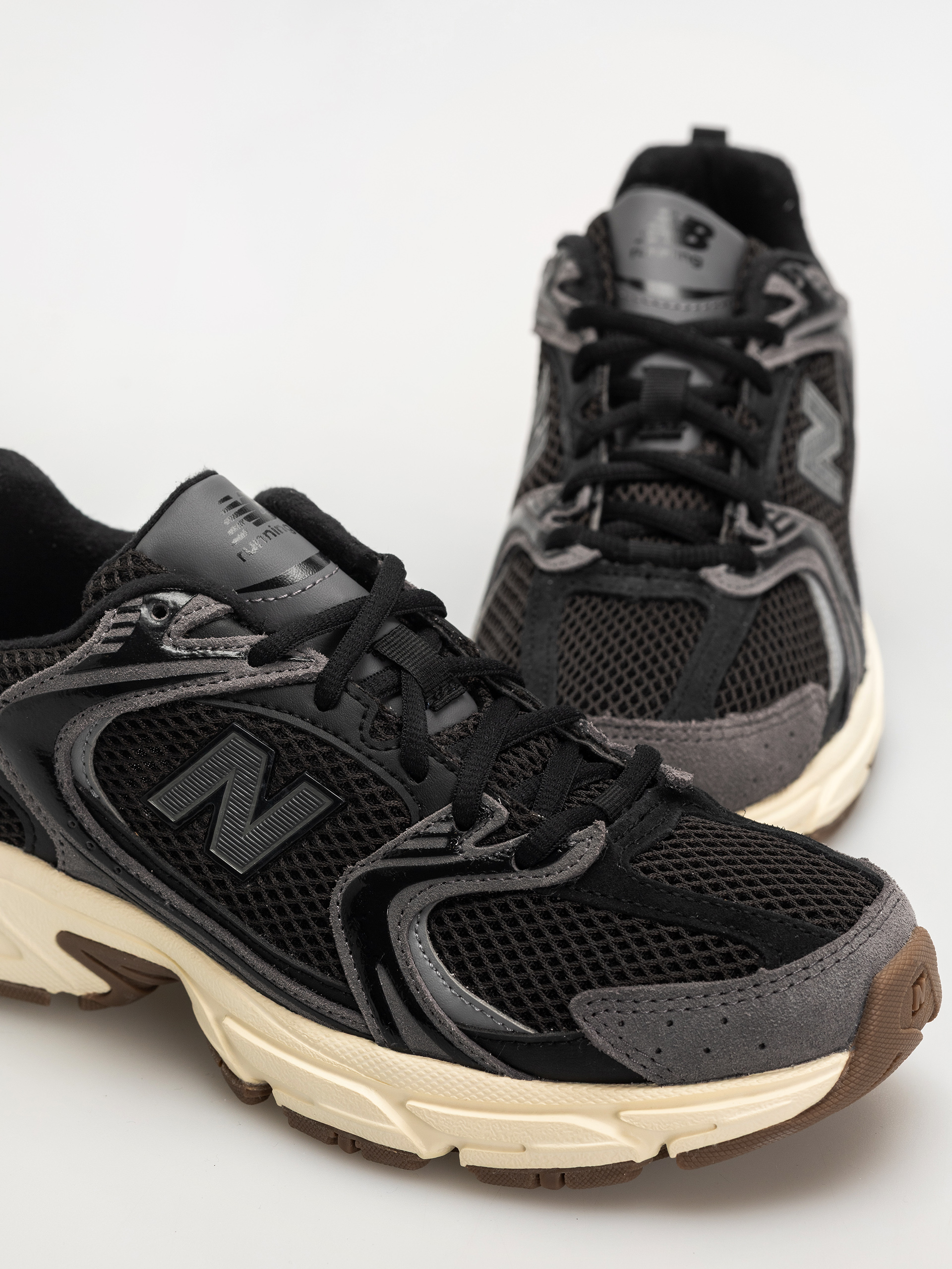 Topánky New Balance 530 (black/castlerock)