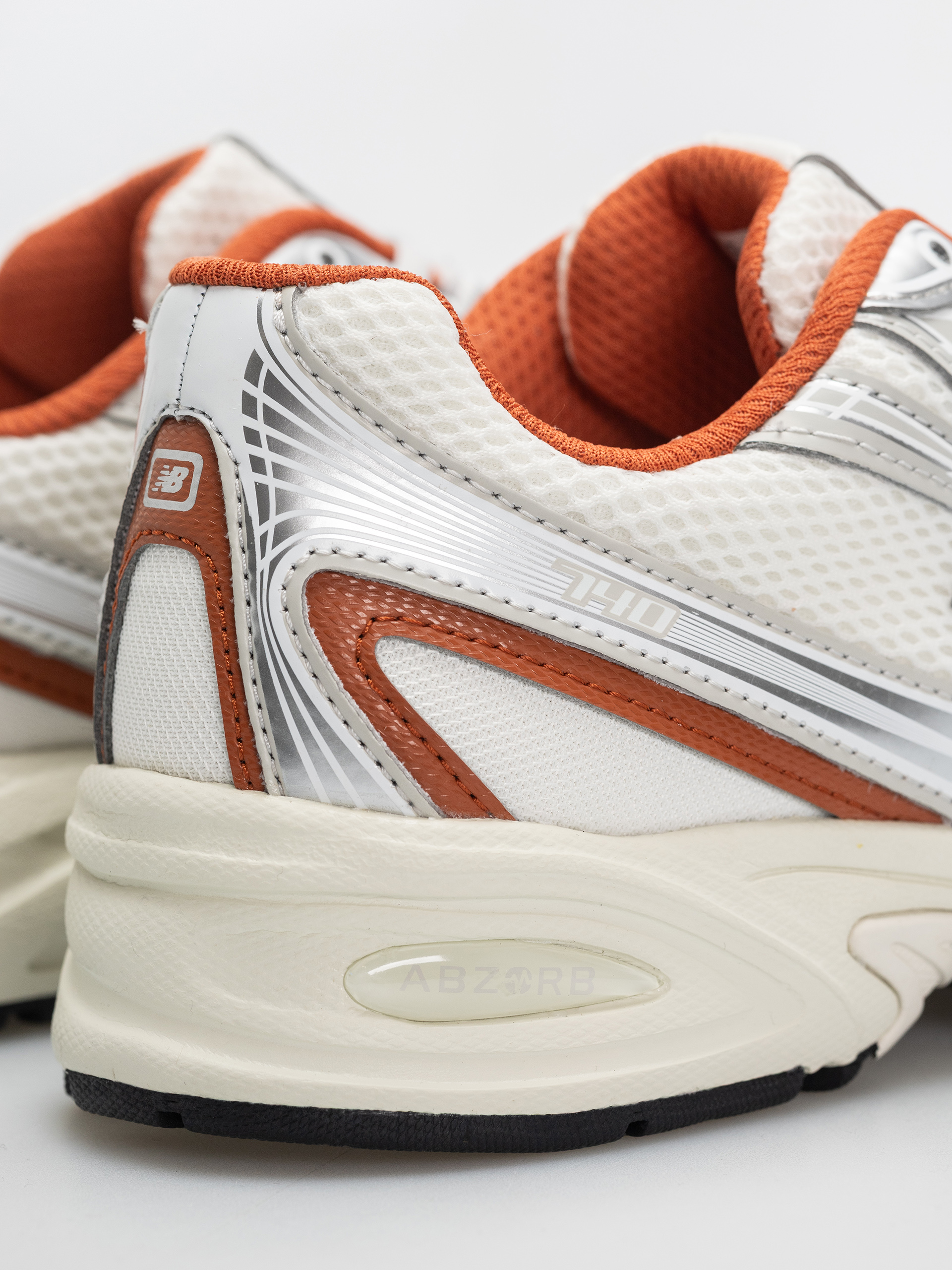 Topánky New Balance 740 (angora/cinnamon)