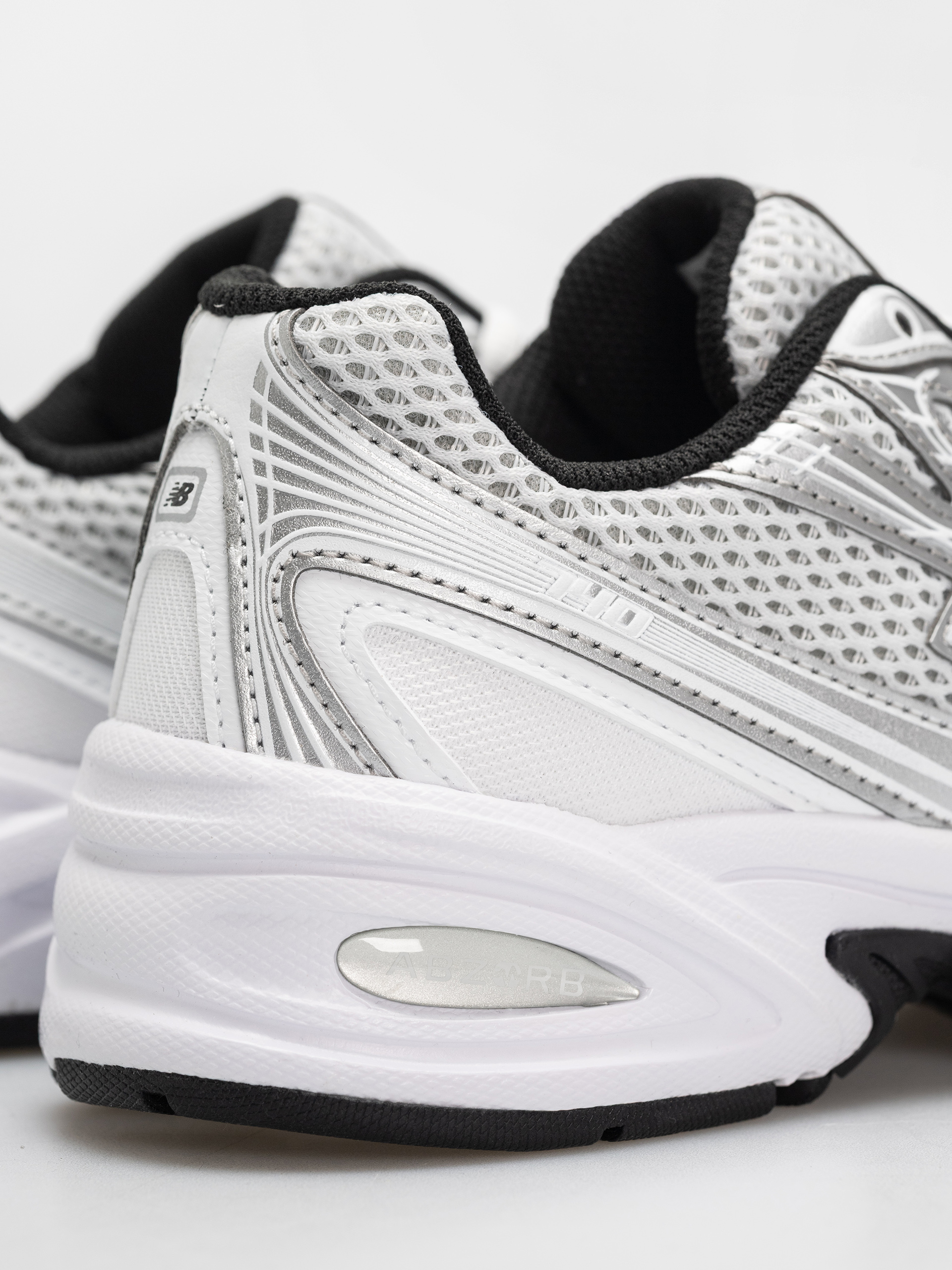 Topánky New Balance 740 (white/silver metallic/black nw2)