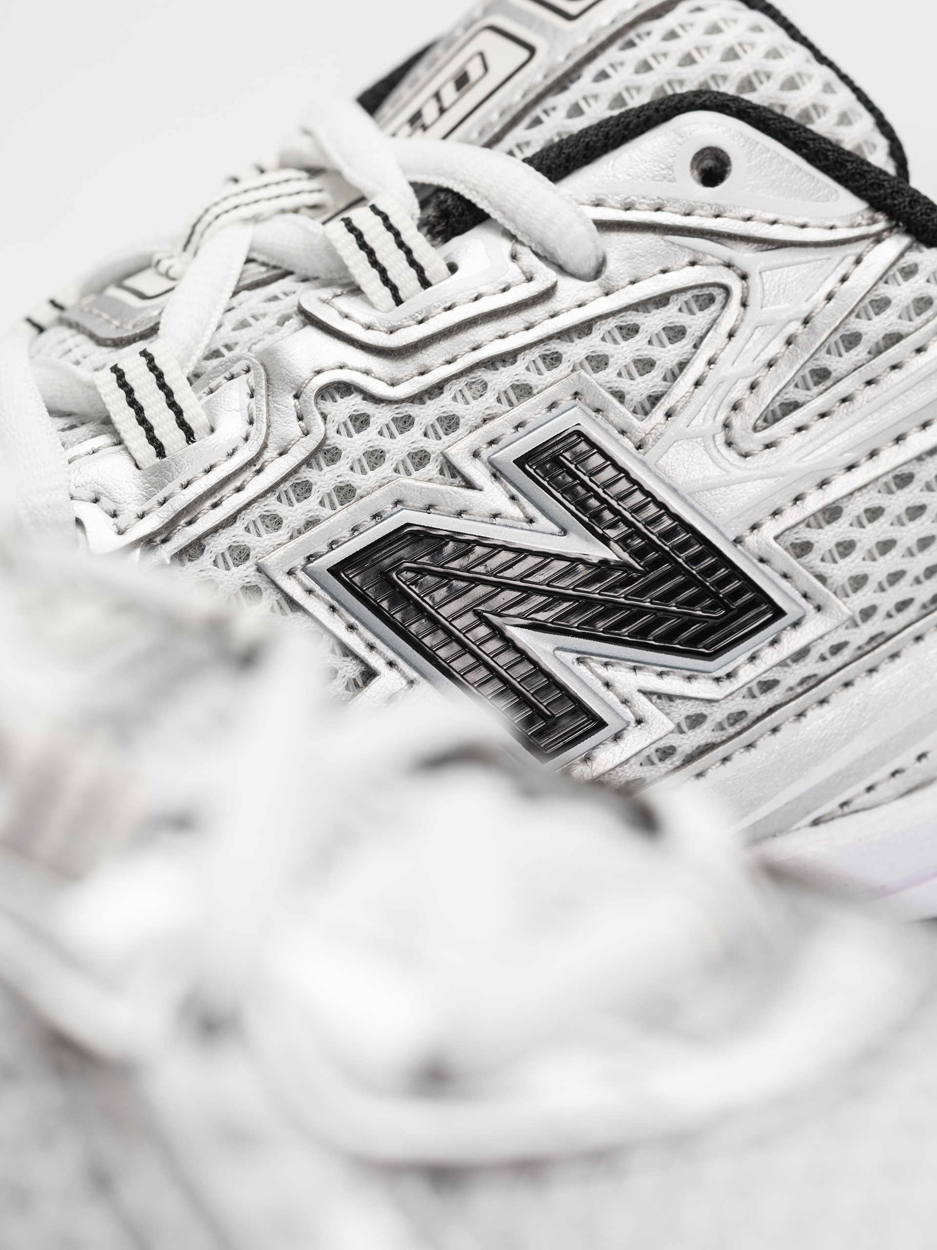 Topánky New Balance 740 (white/silver metallic/black nw2)