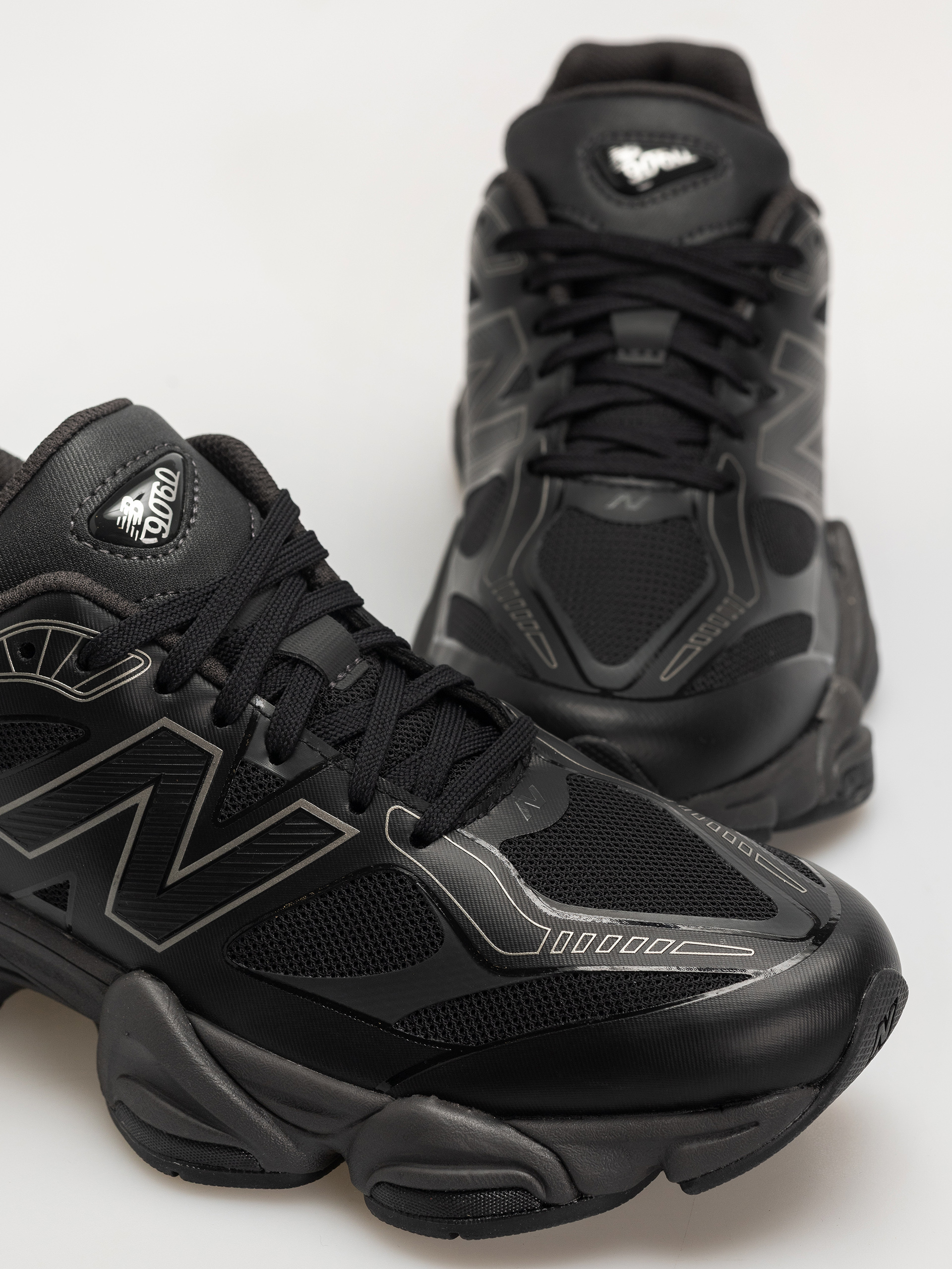 Topánky New Balance 9060 (black/faded black)