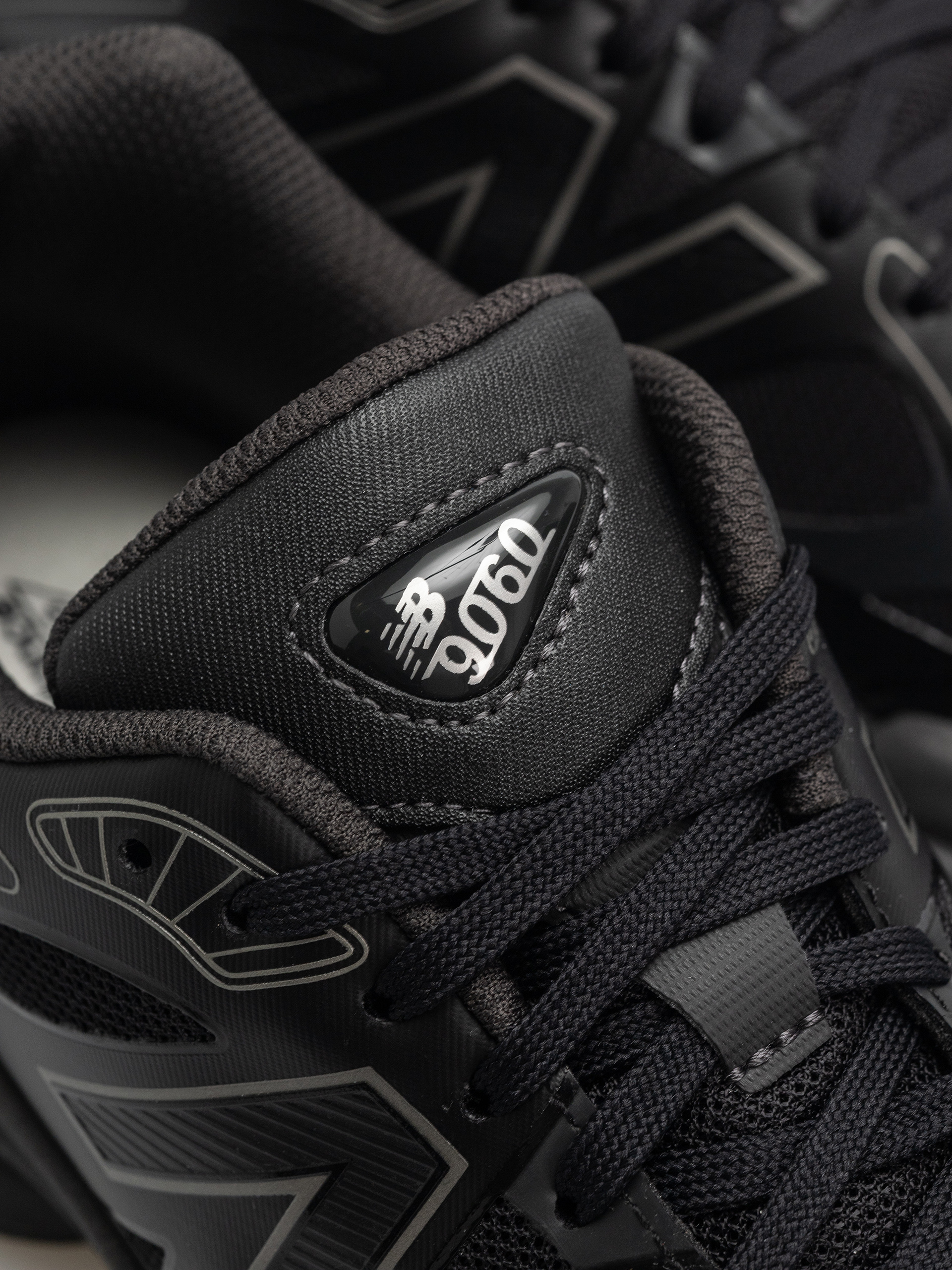 Topánky New Balance 9060 (black/faded black)