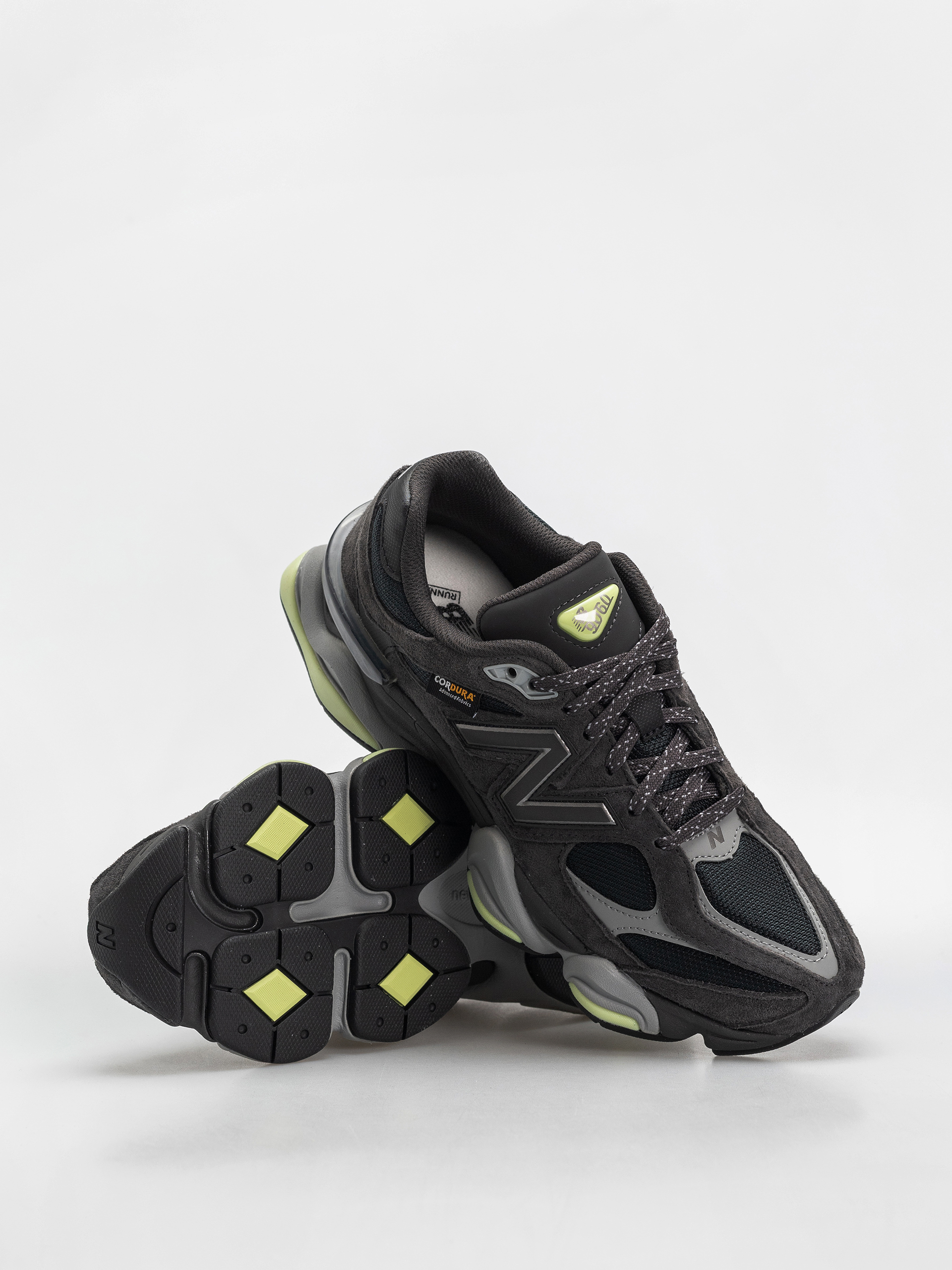 Topánky New Balance 9060 (black cement/dry lime)
