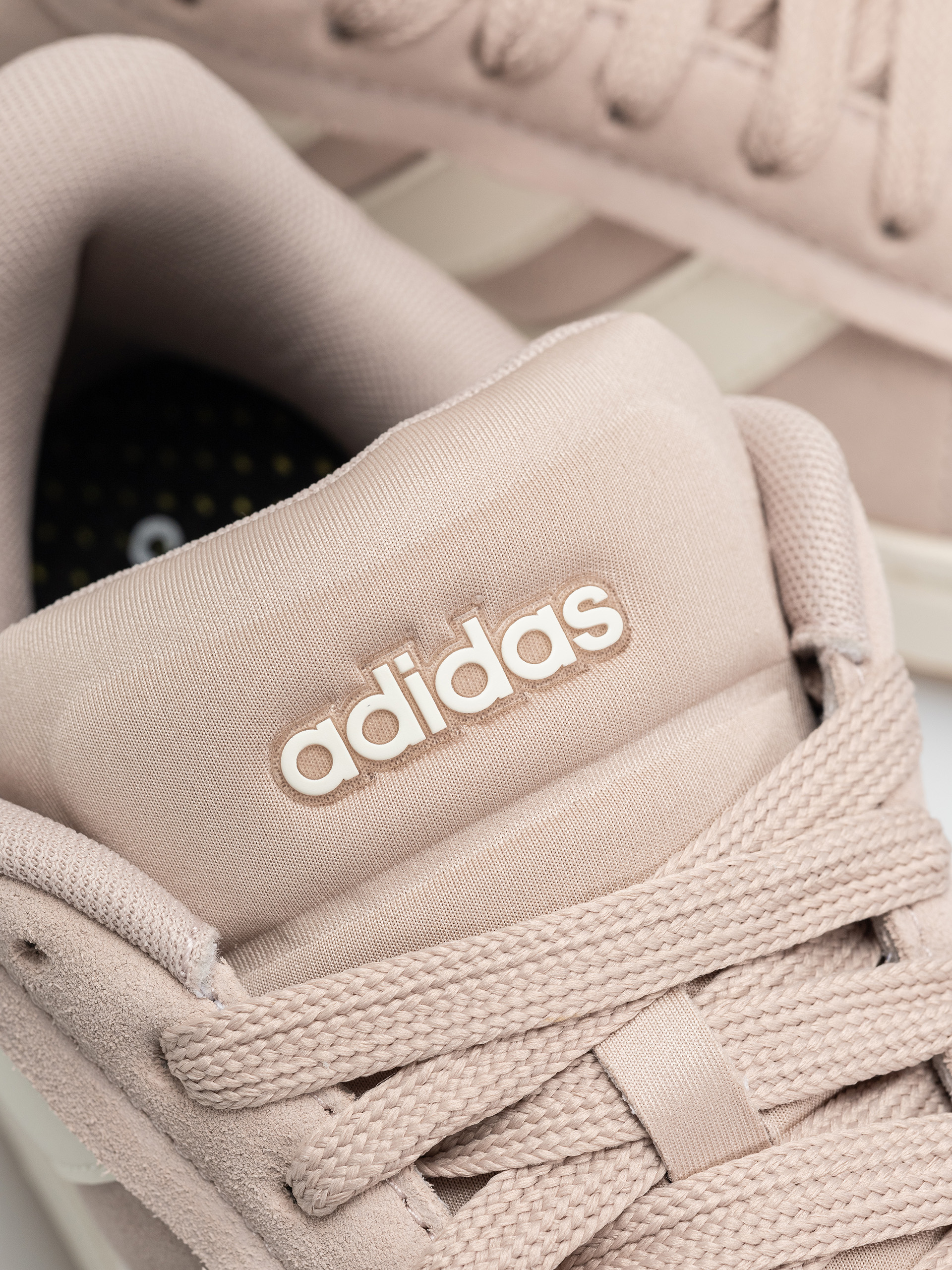 Topánky adidas Grand Court Alpha 0 Wmn (wontau/owhite/vapgre)