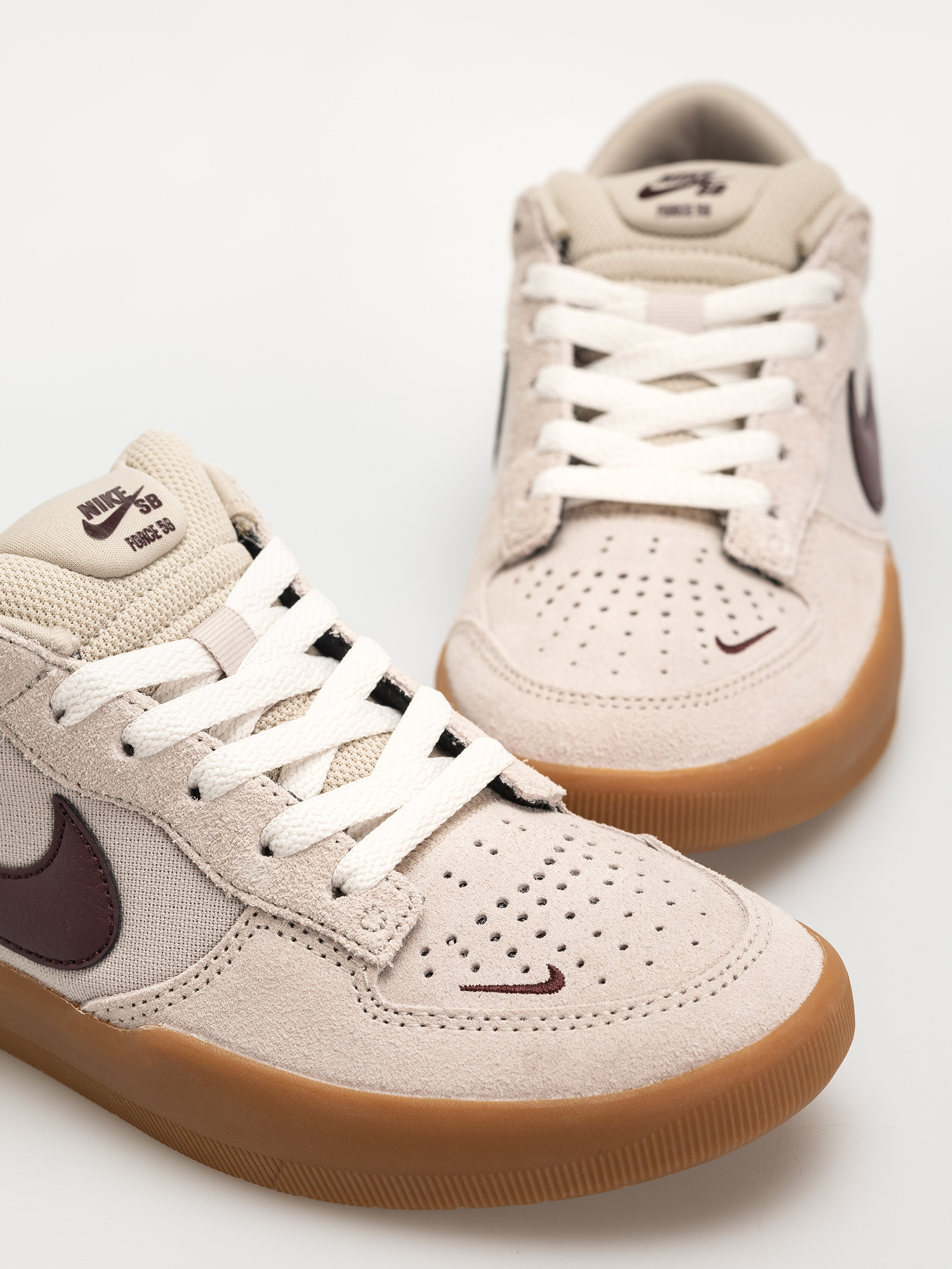 Topánky Nike SB Force 58 (cream ii/burgundy crush gum light brown)