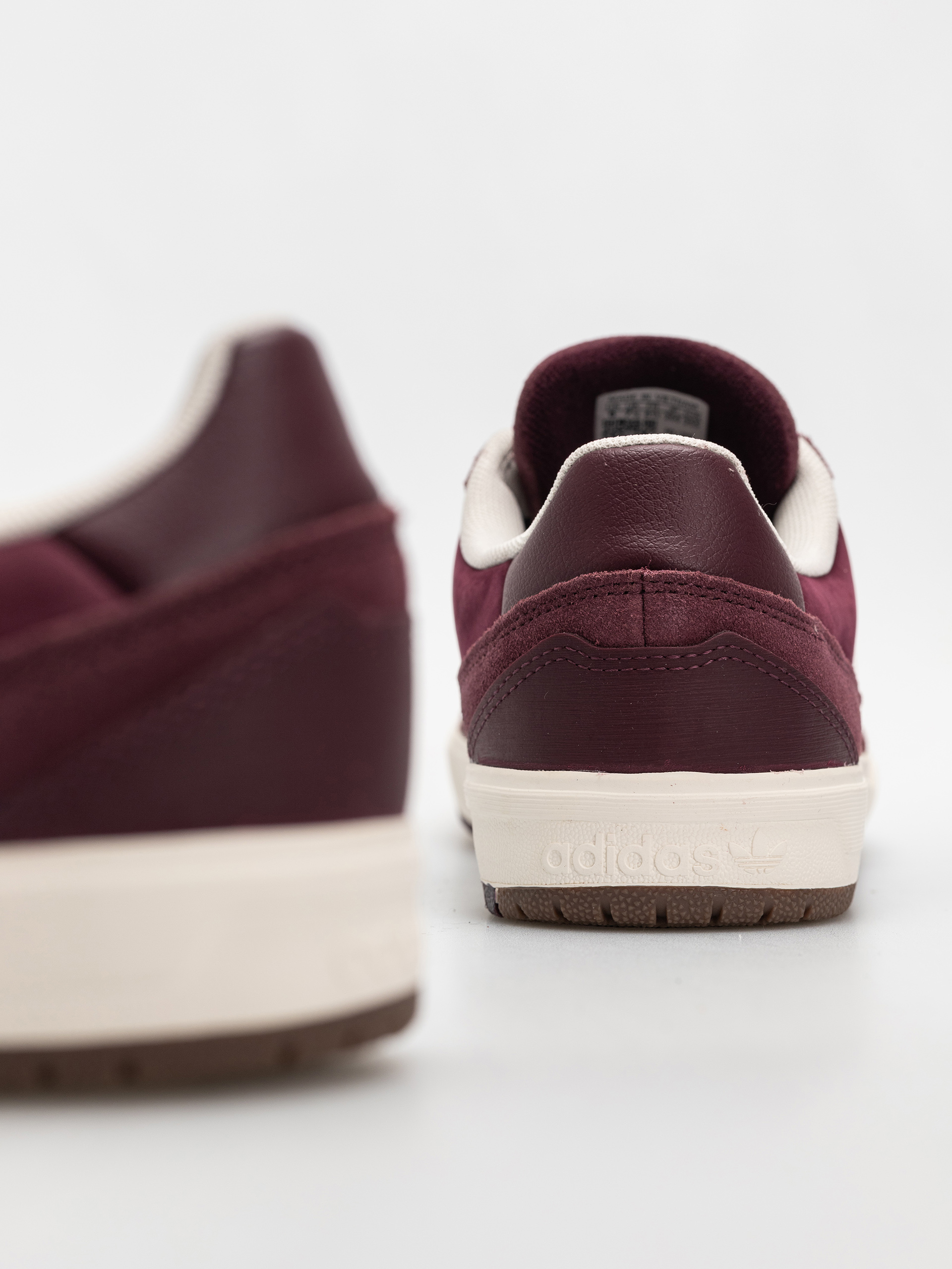 Topánky adidas Tyshawn II (maroon/cwhite/goldmt)