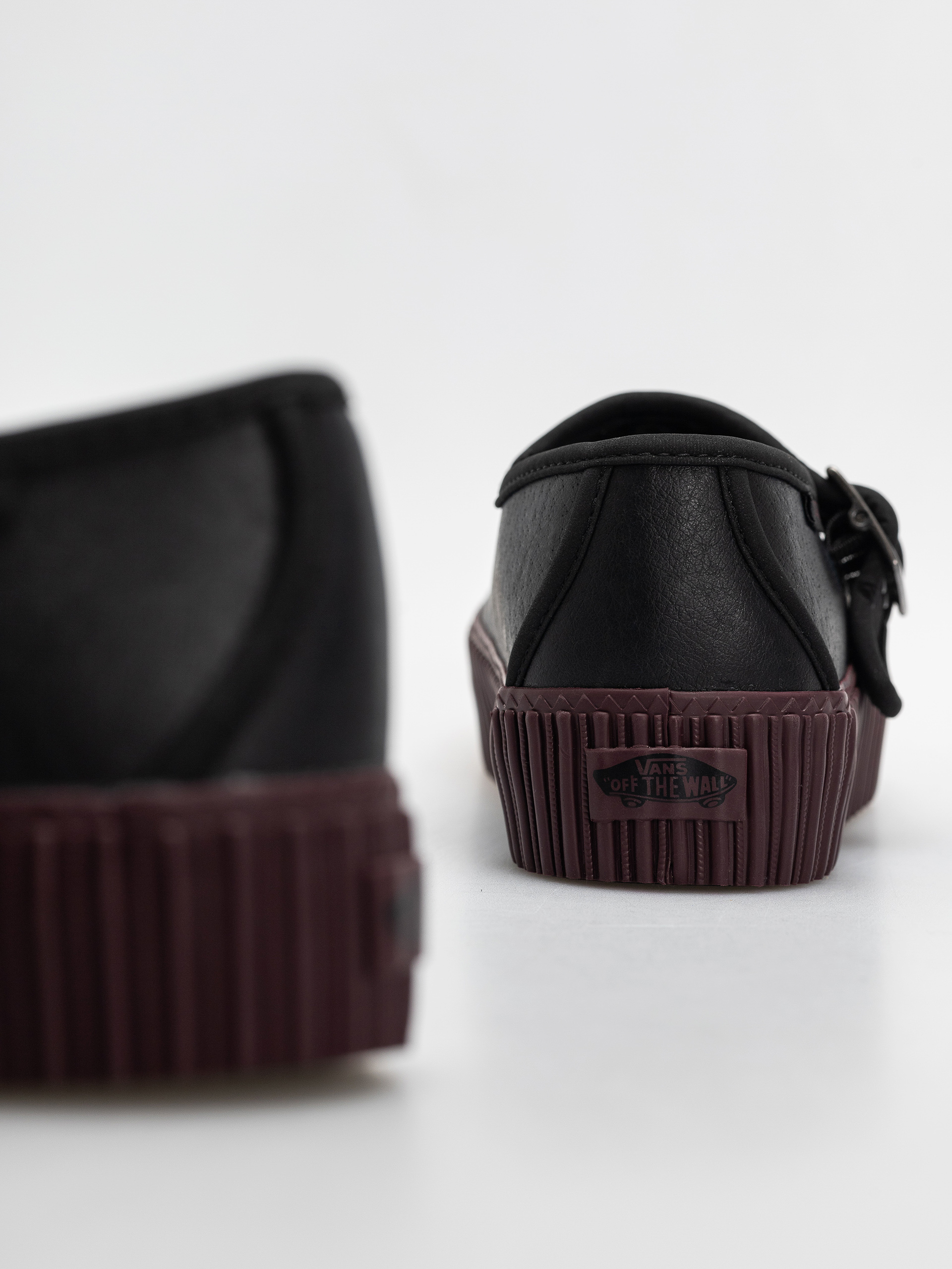 Topánky Vans Mary Jane Creeper (black/port)
