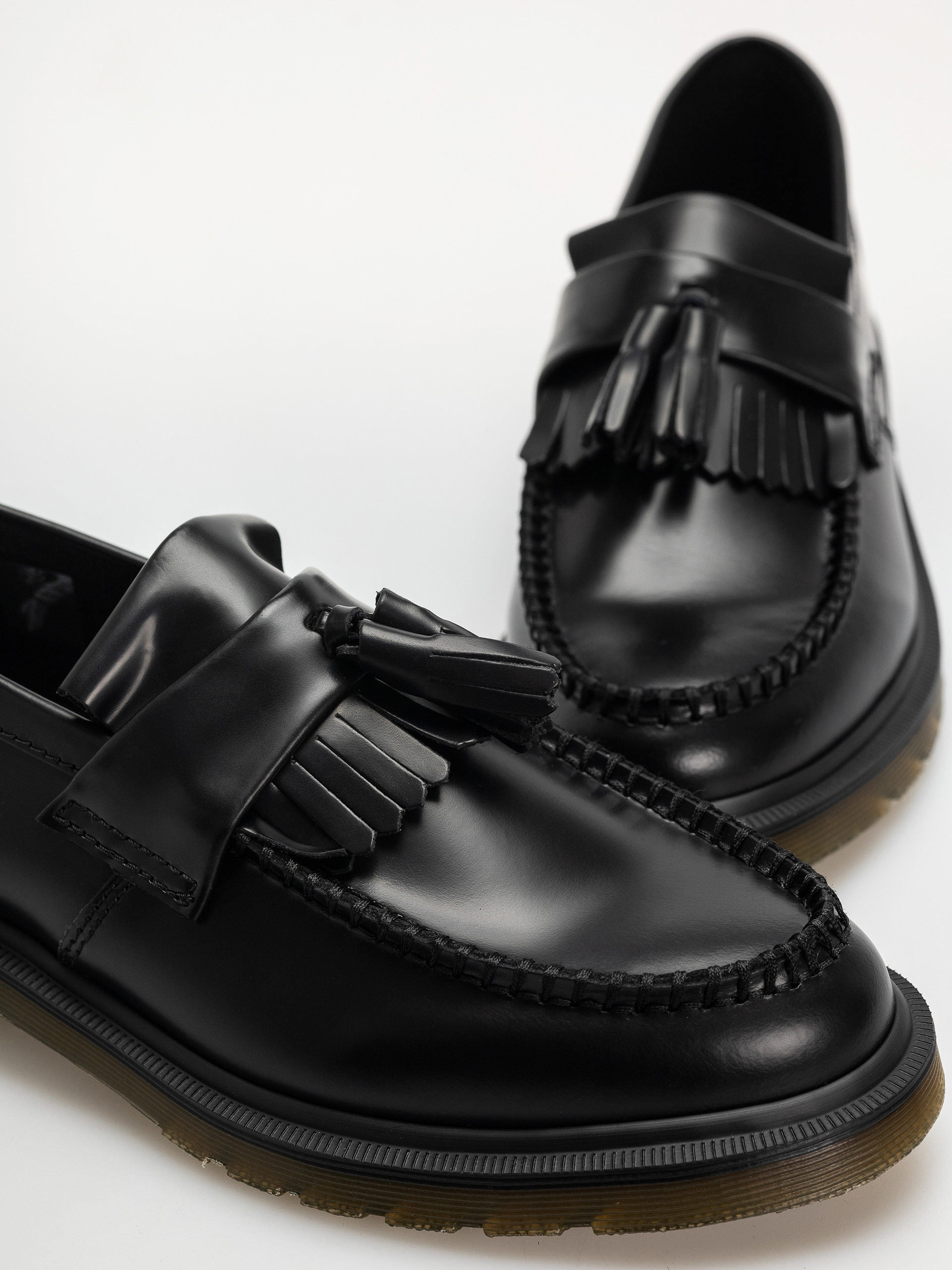 Topánky Dr. Martens Adrian Tassel Loafer (black smooth)