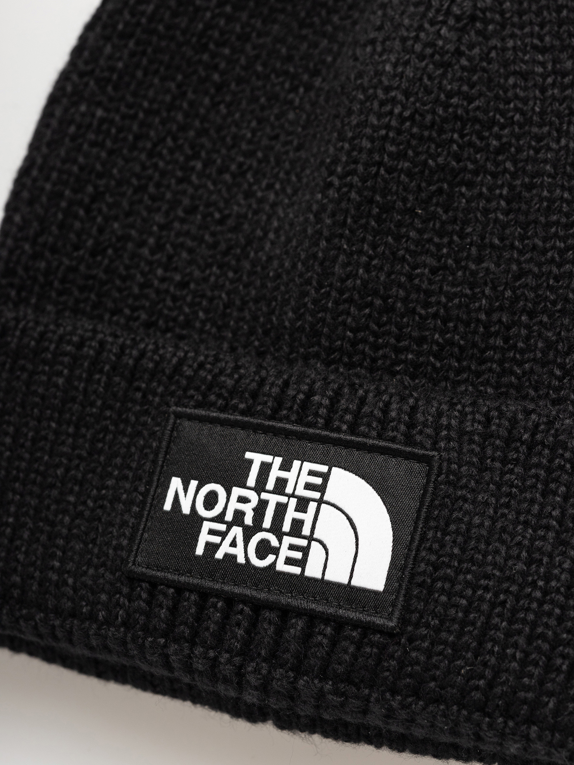 Čiapka The North Face Tnf Logo Box Cuffed (tnf black)
