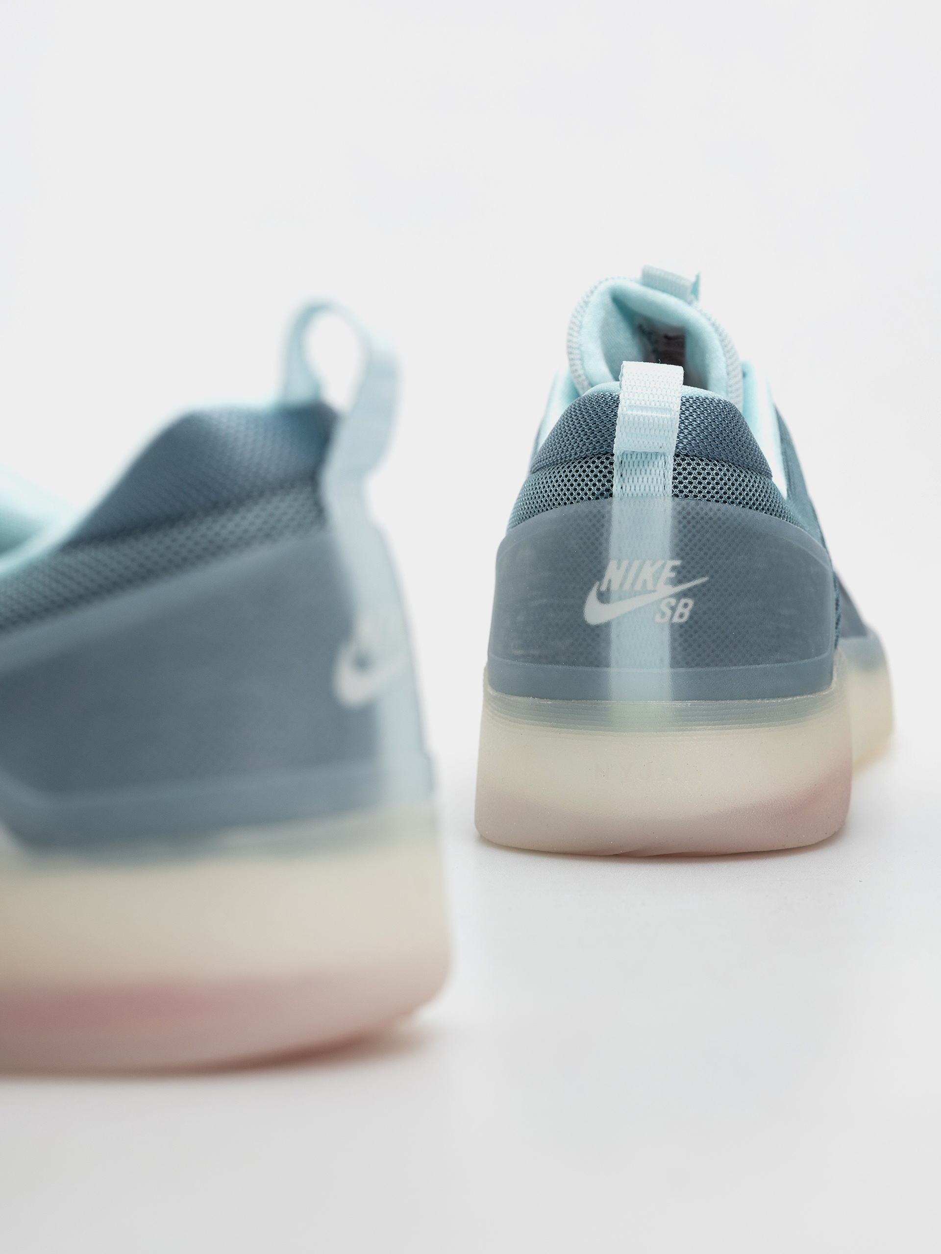 Topánky Nike SB Zoom Nyjah 4 (glacier blue/black smokey blue sail)