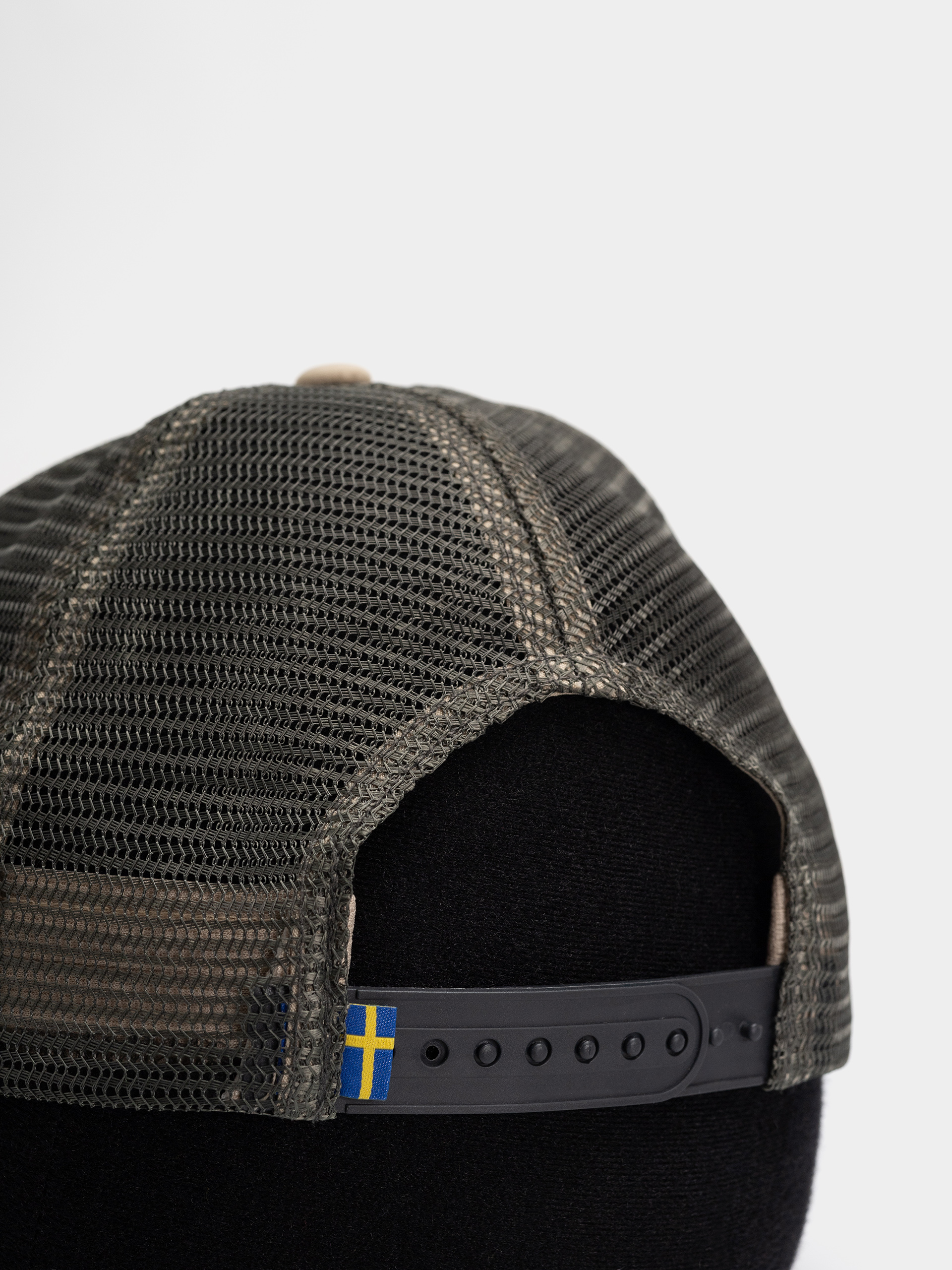 Šiltovka Fjallraven Badge Langtradarkeps (fossil)