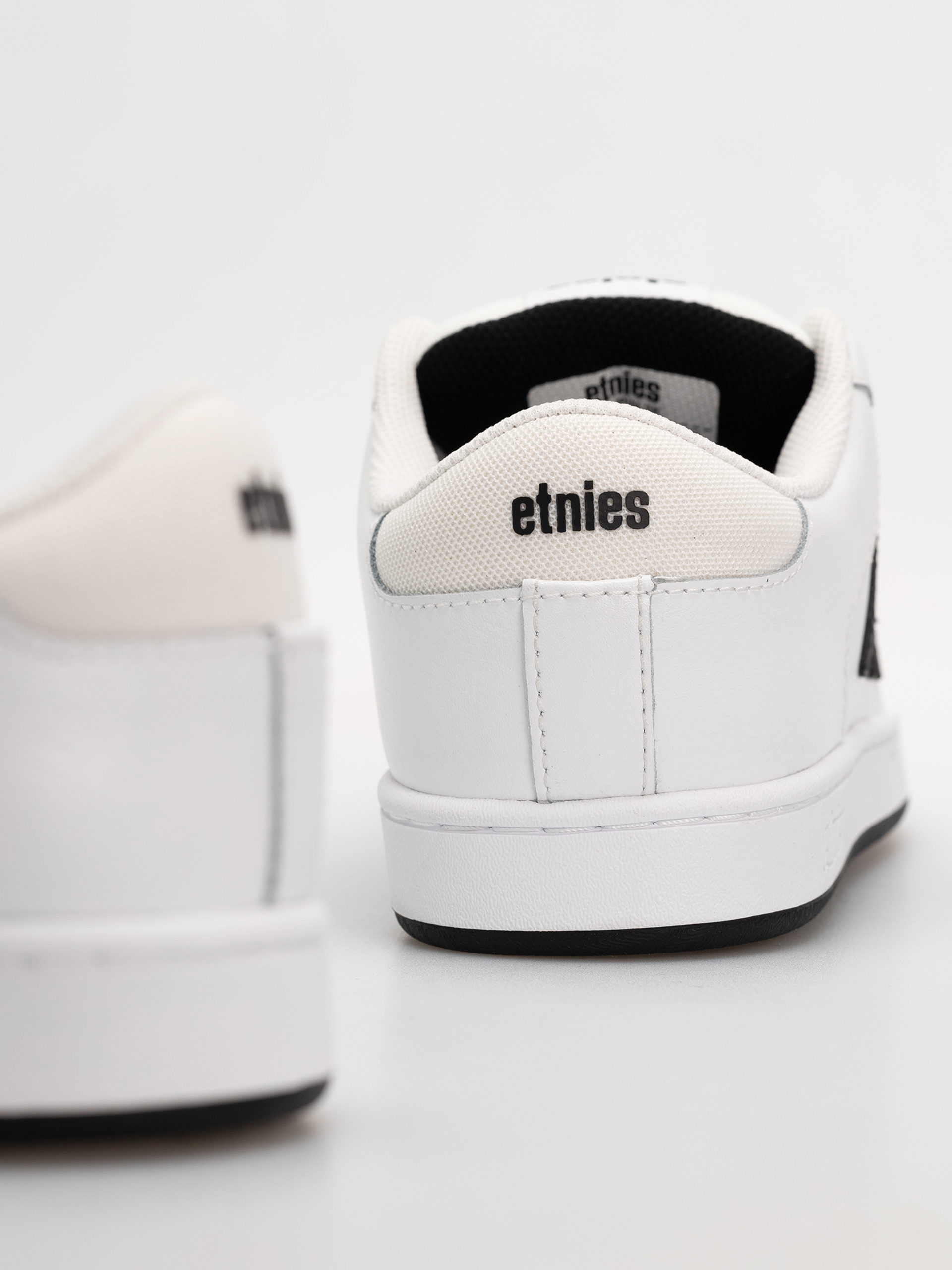 Topánky Etnies Kingpin 2K (white/black)