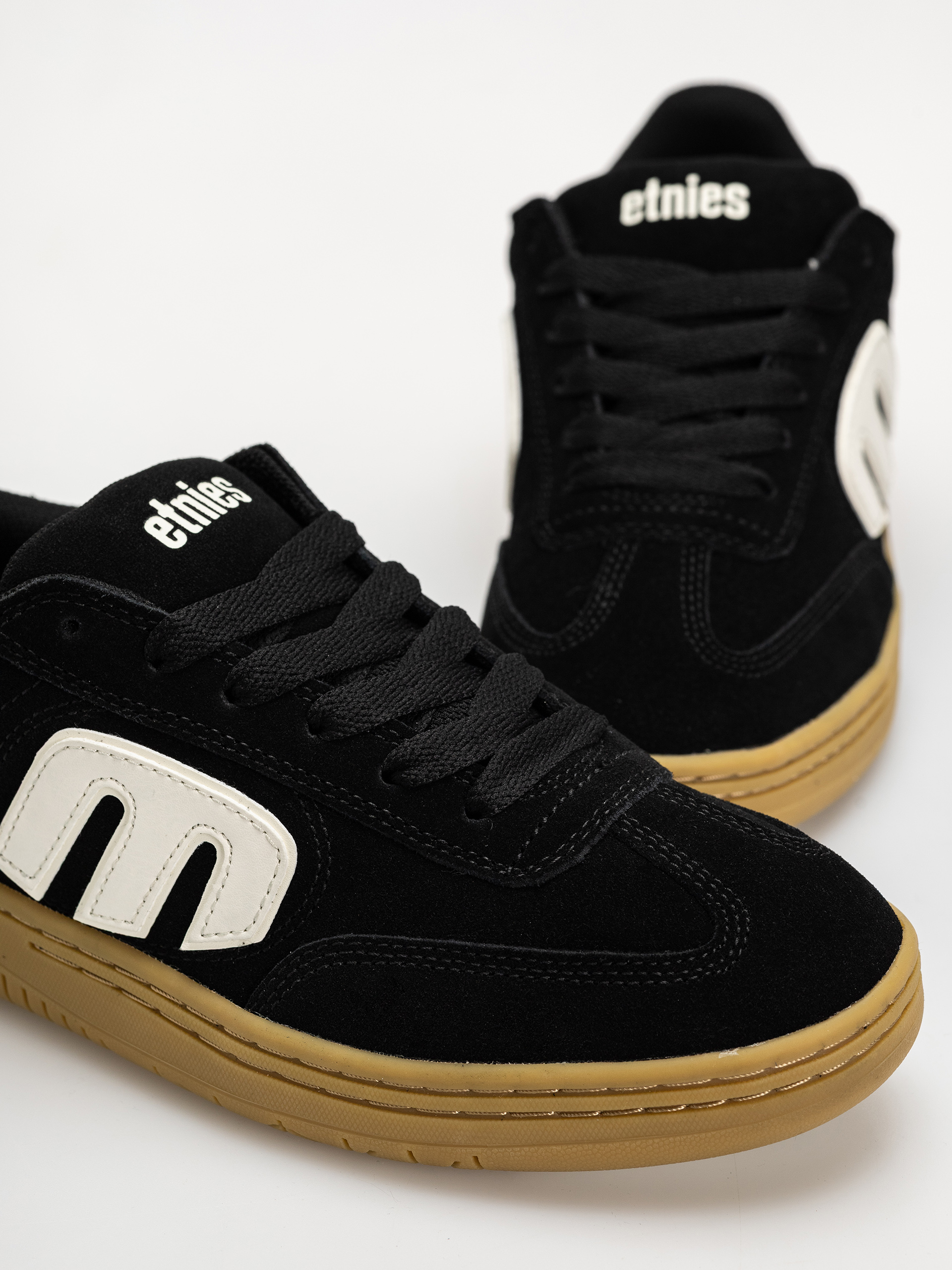 Topánky Etnies Locut (black/gum/white)