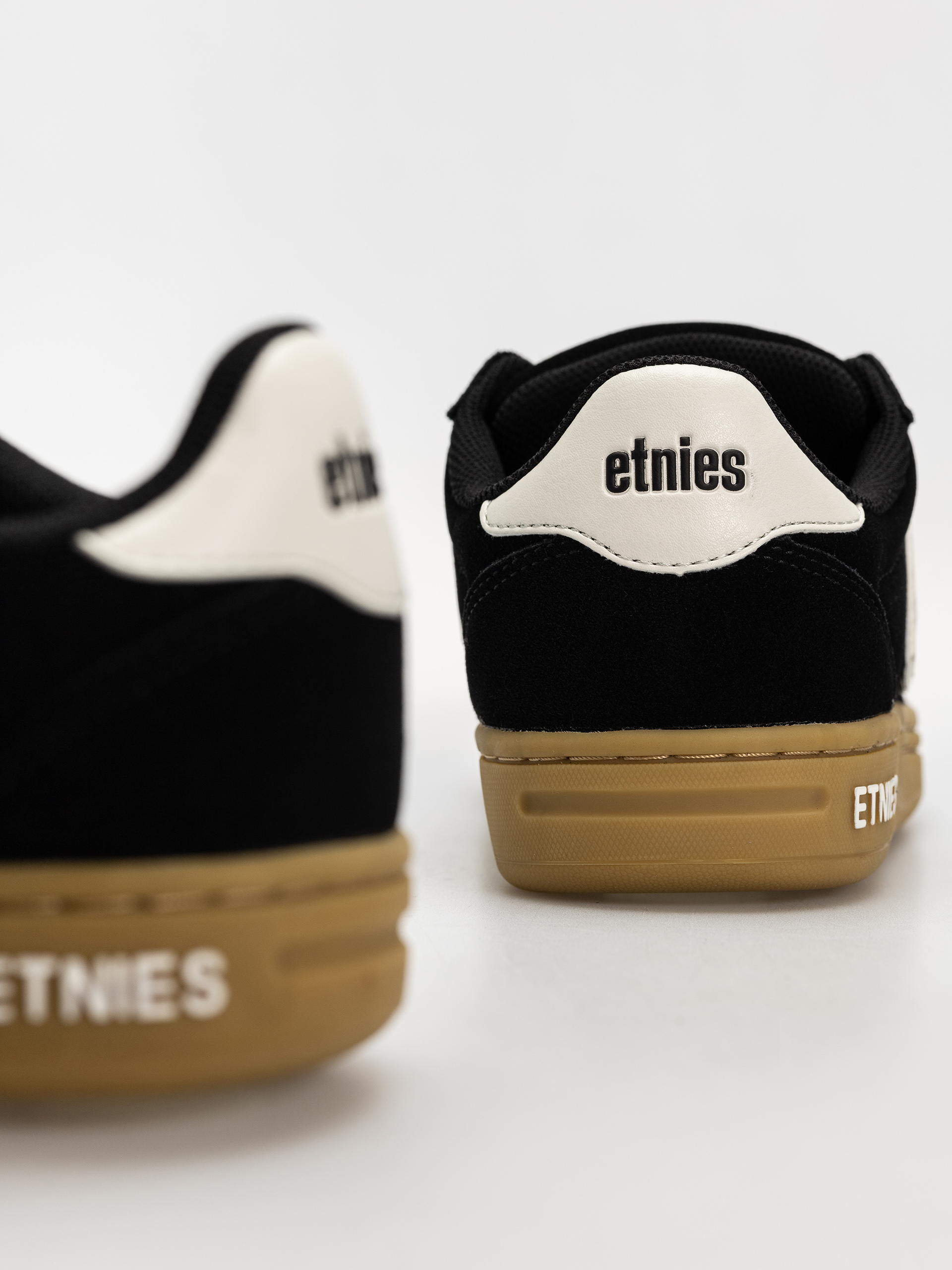 Topánky Etnies Locut (black/gum/white)
