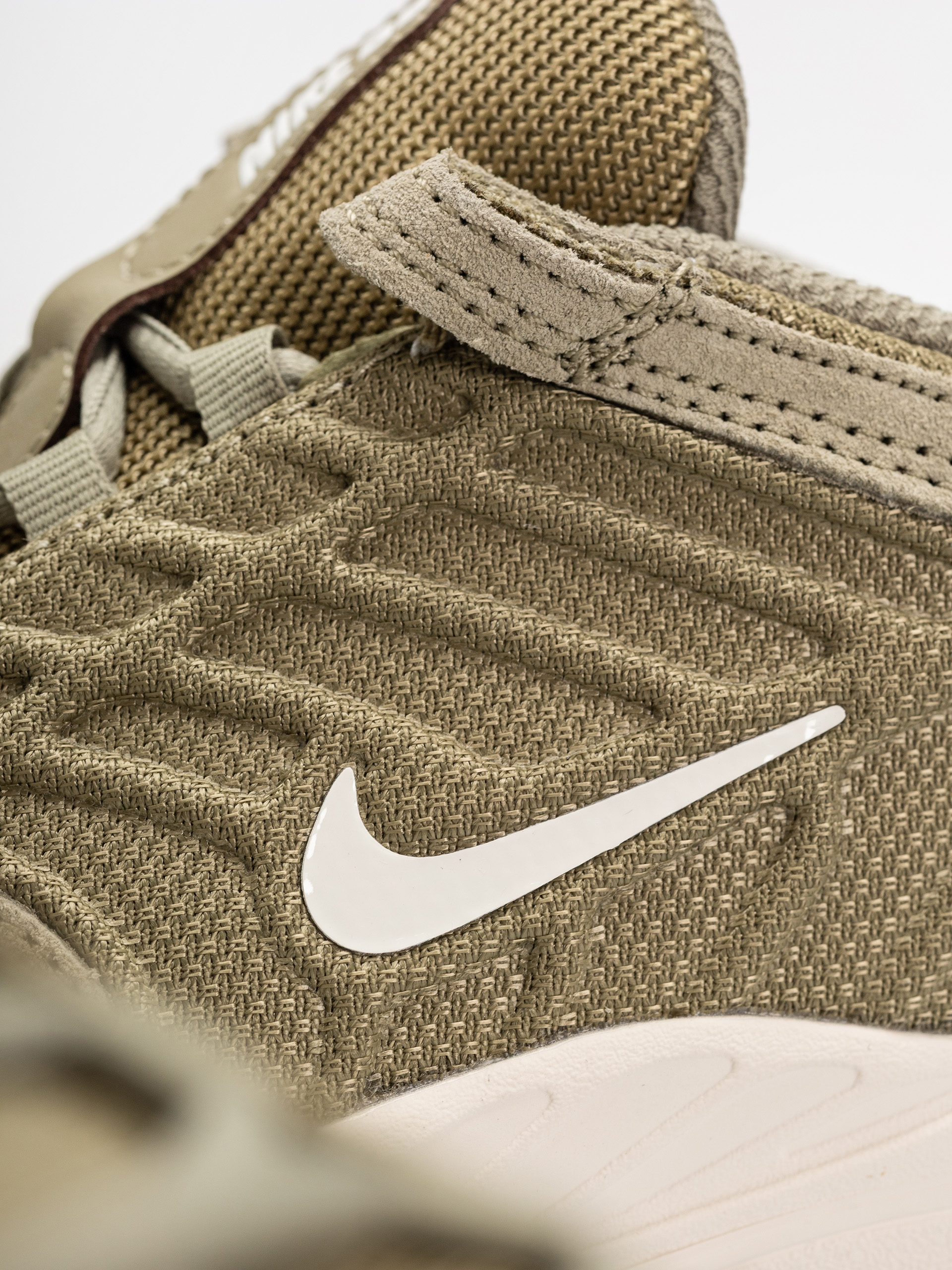 Topánky Nike SB Vertebrae (neutral olive/sail neutral olive sail)