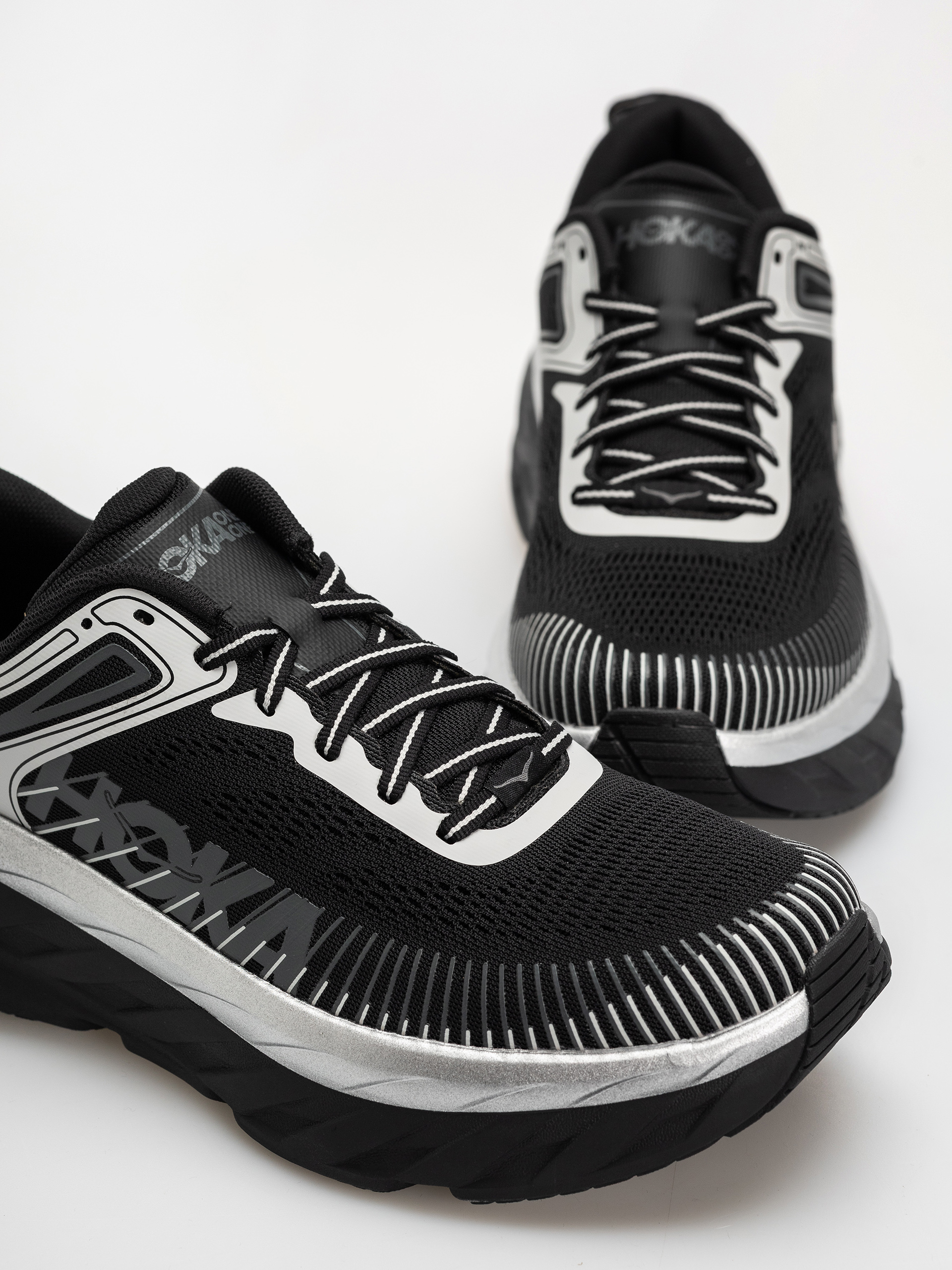 Topánky Hoka Bondi 7 (black/stardust)