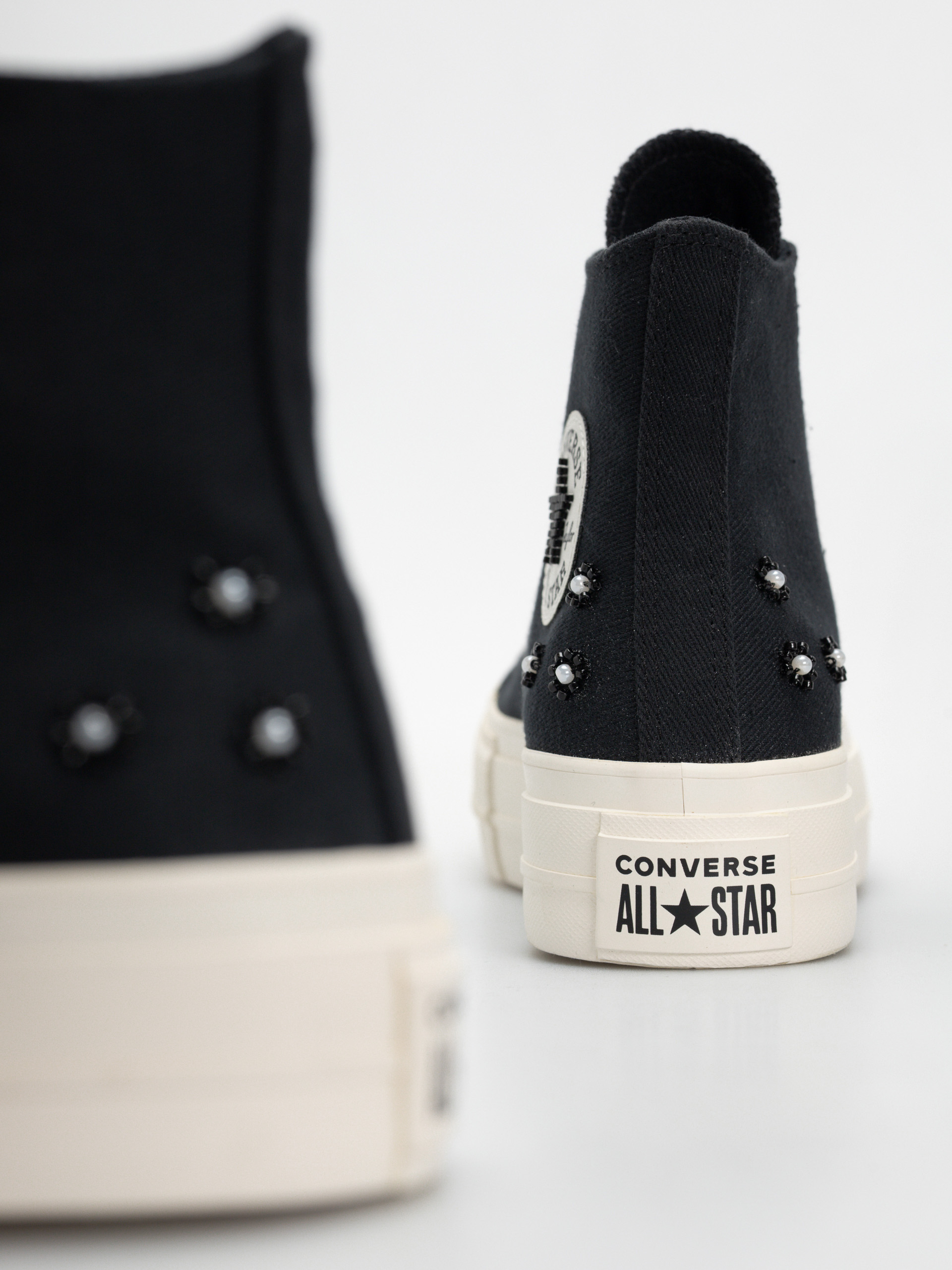 Tenisky Converse Chuck Taylor All Star Lift Hi Wmn (black/black/egret)