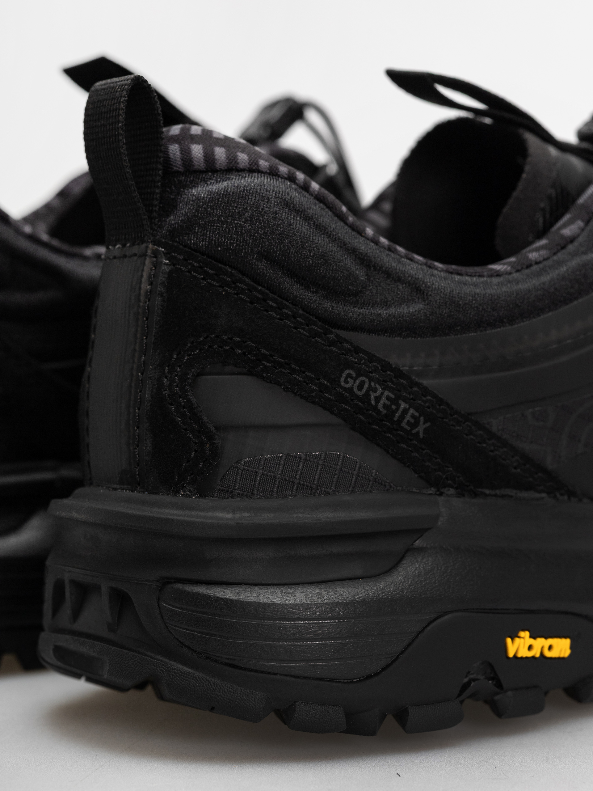 Zimné topánky Vans Crosspath Xc Gore Tex Mte (blackout)