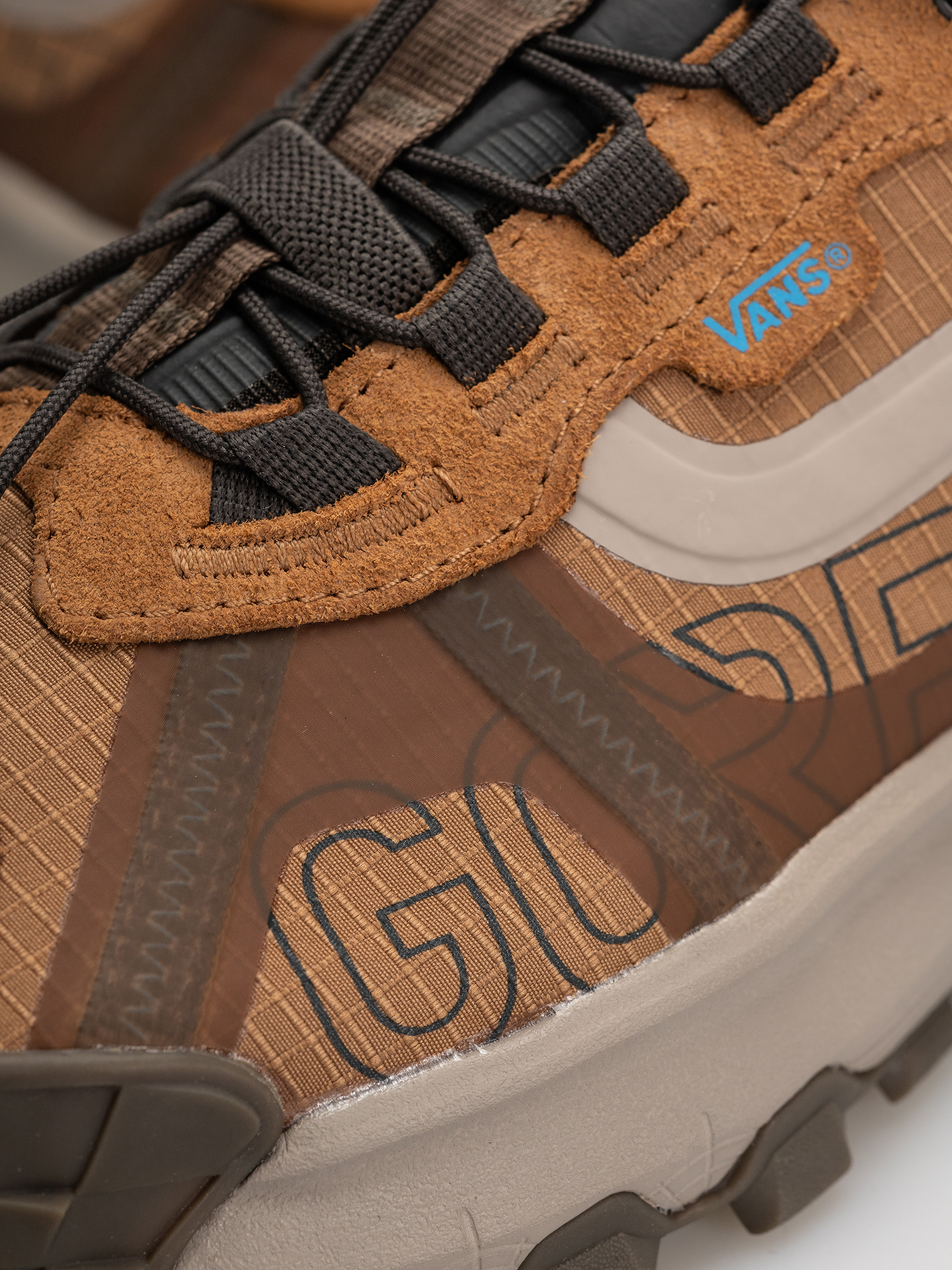 Zimné topánky Vans Crosspath Xc Gore Tex (chipmunk/mushro)