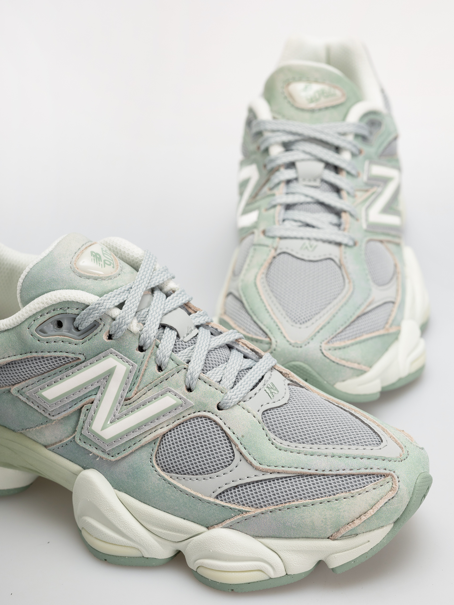 Topánky New Balance 9060 (mosaic green/sea salt)