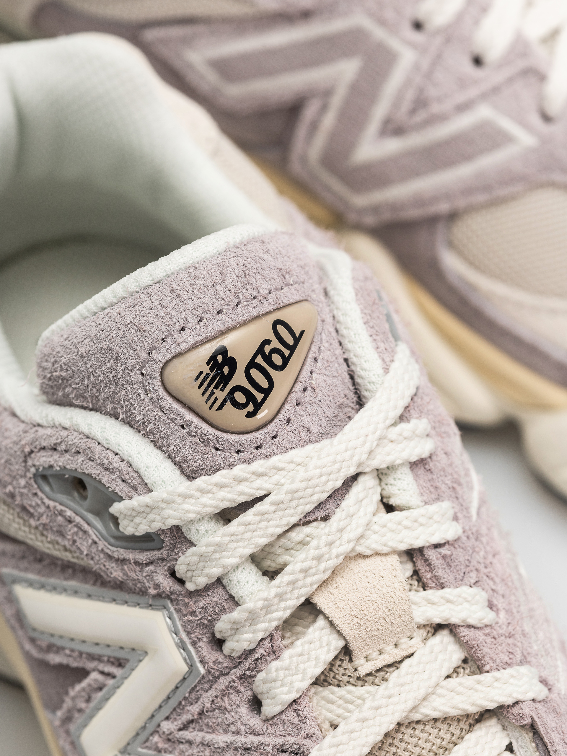 Topánky New Balance 9060 (truffle salt/timberwolf)