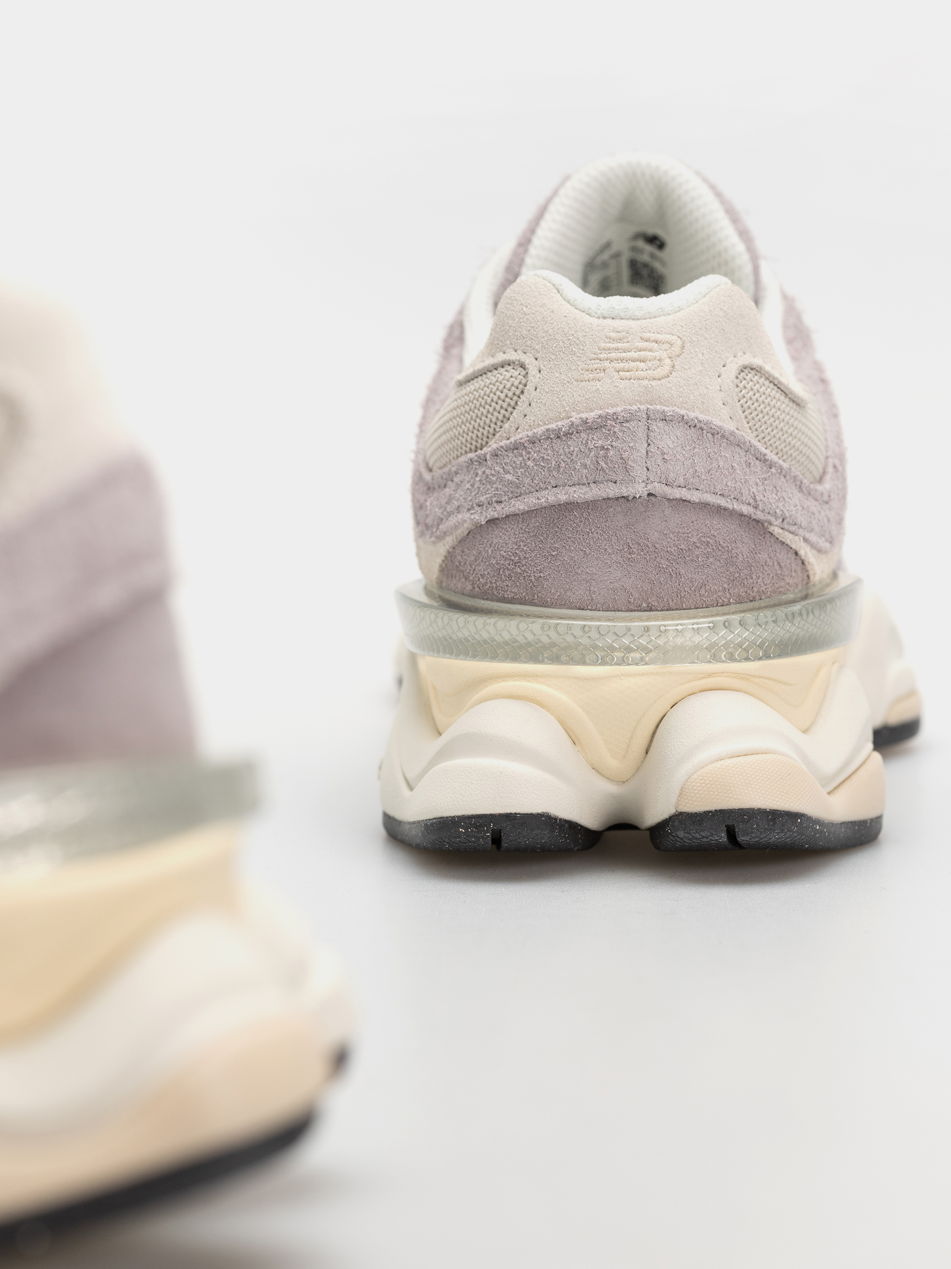 Topánky New Balance 9060 (truffle salt/timberwolf)