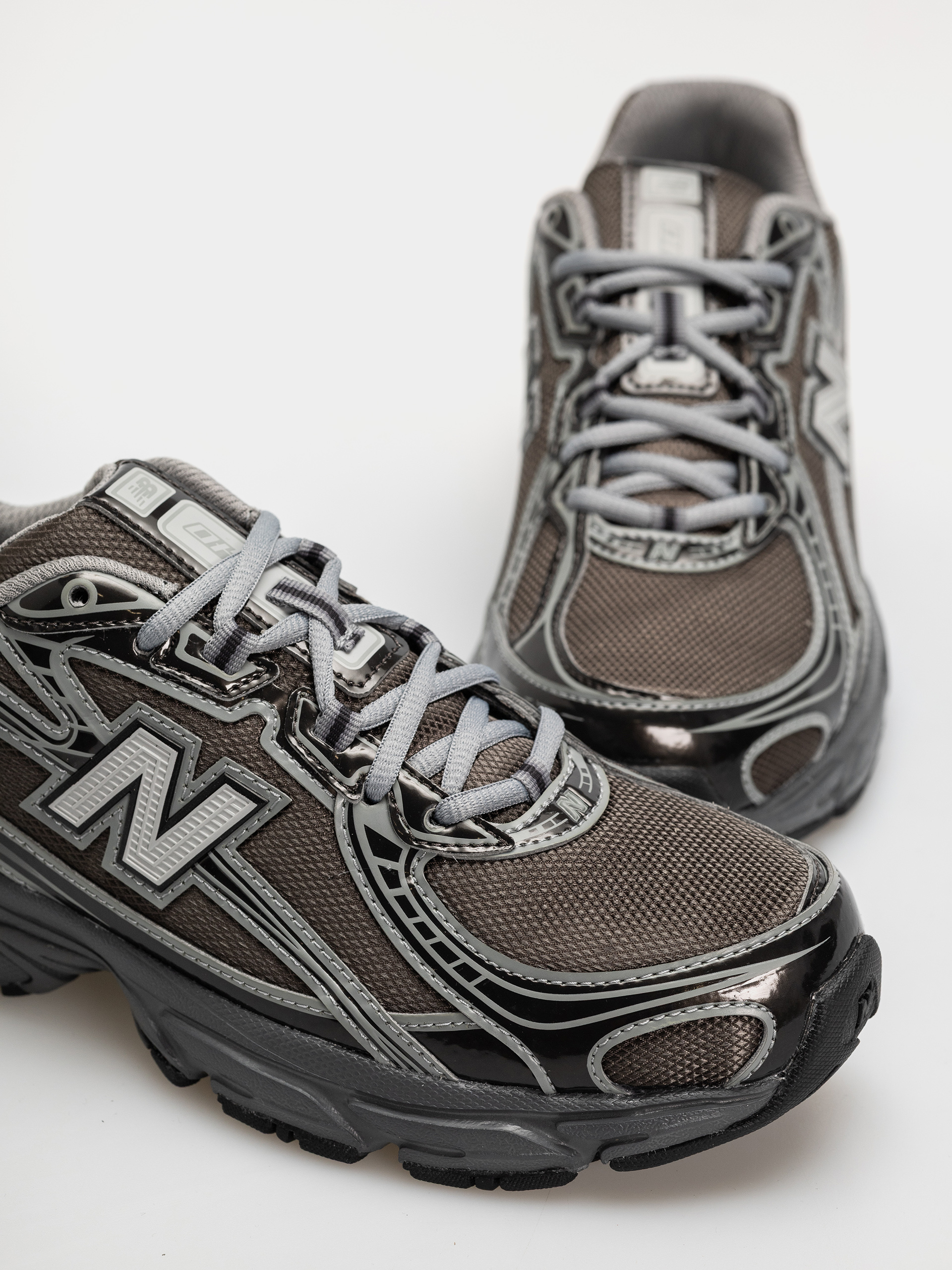 Topánky New Balance 740 (black metallic/castlerock pfp)