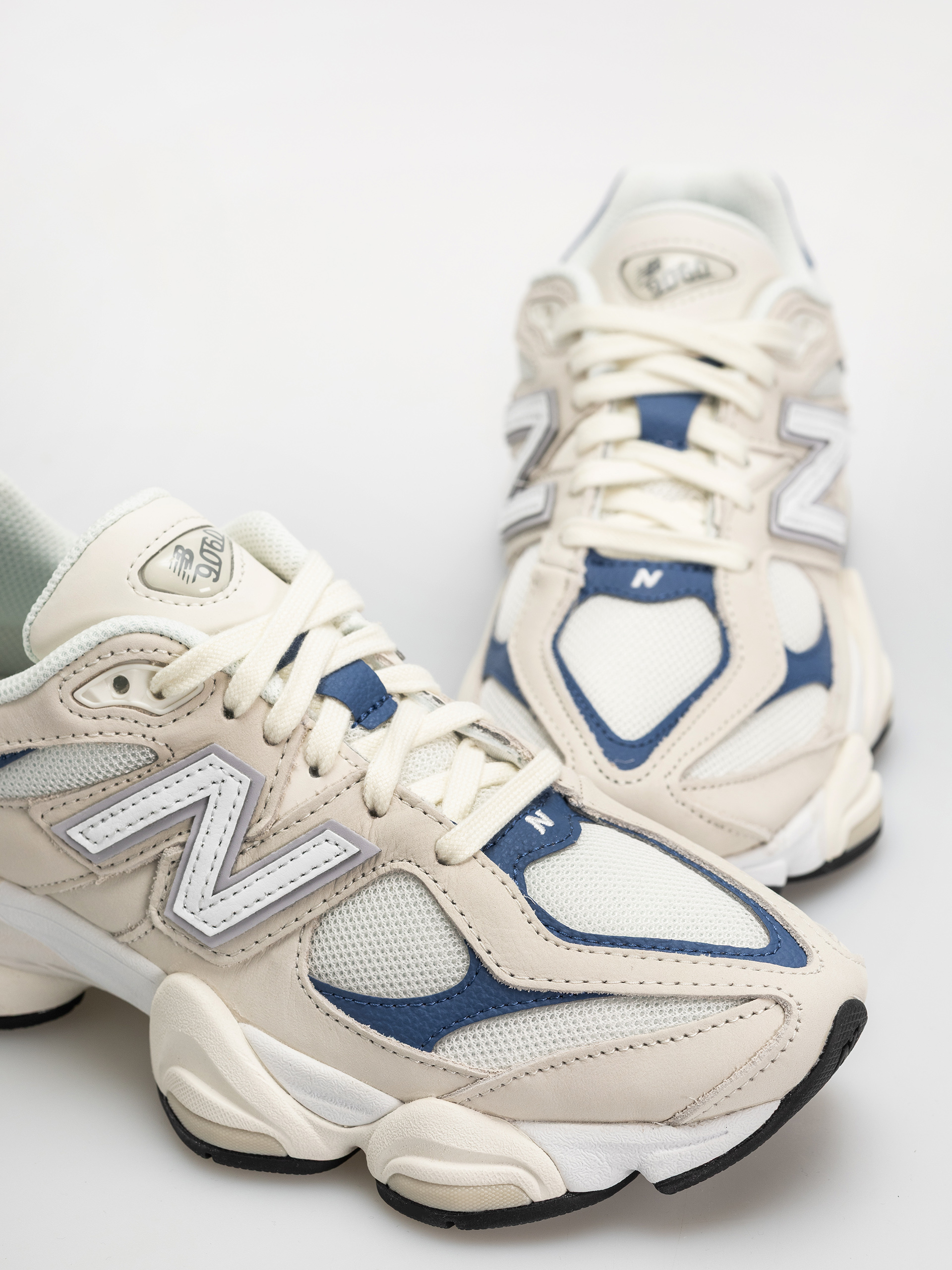 Topánky New Balance 9060 (sea salt/magic blue)