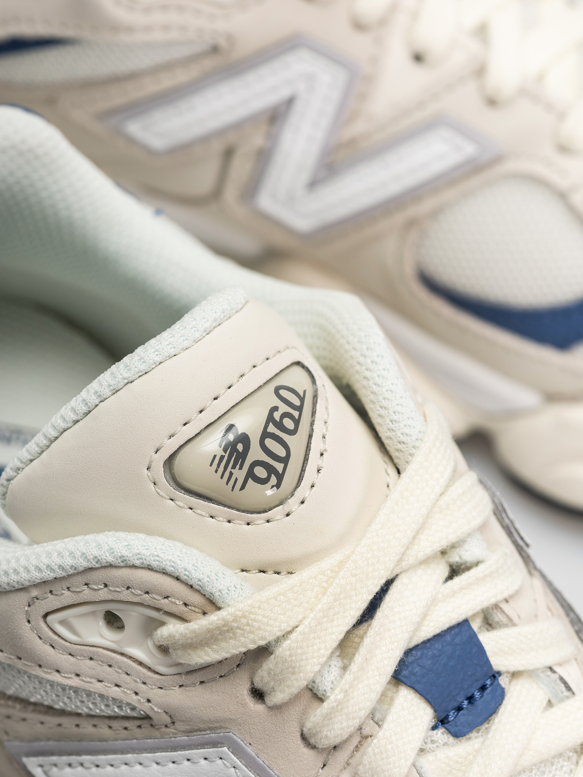 Topánky New Balance 9060 (sea salt/magic blue)