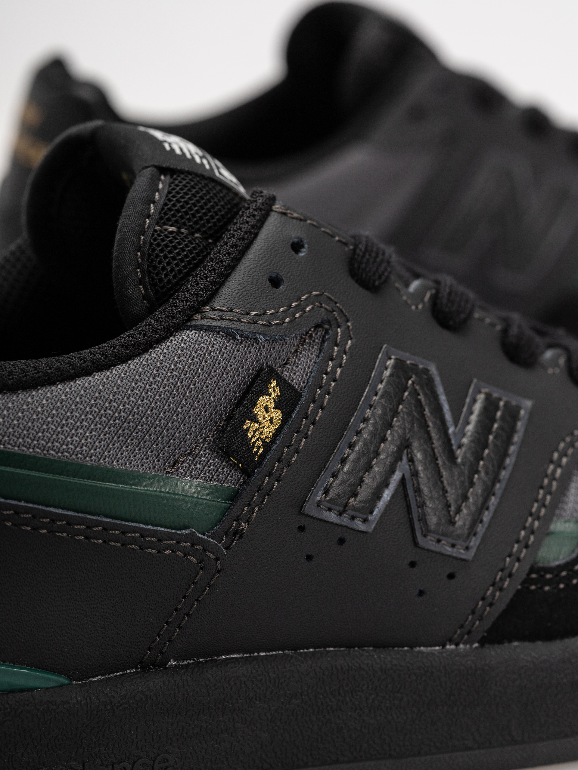 Topánky New Balance 306 (black/nightwatch green)