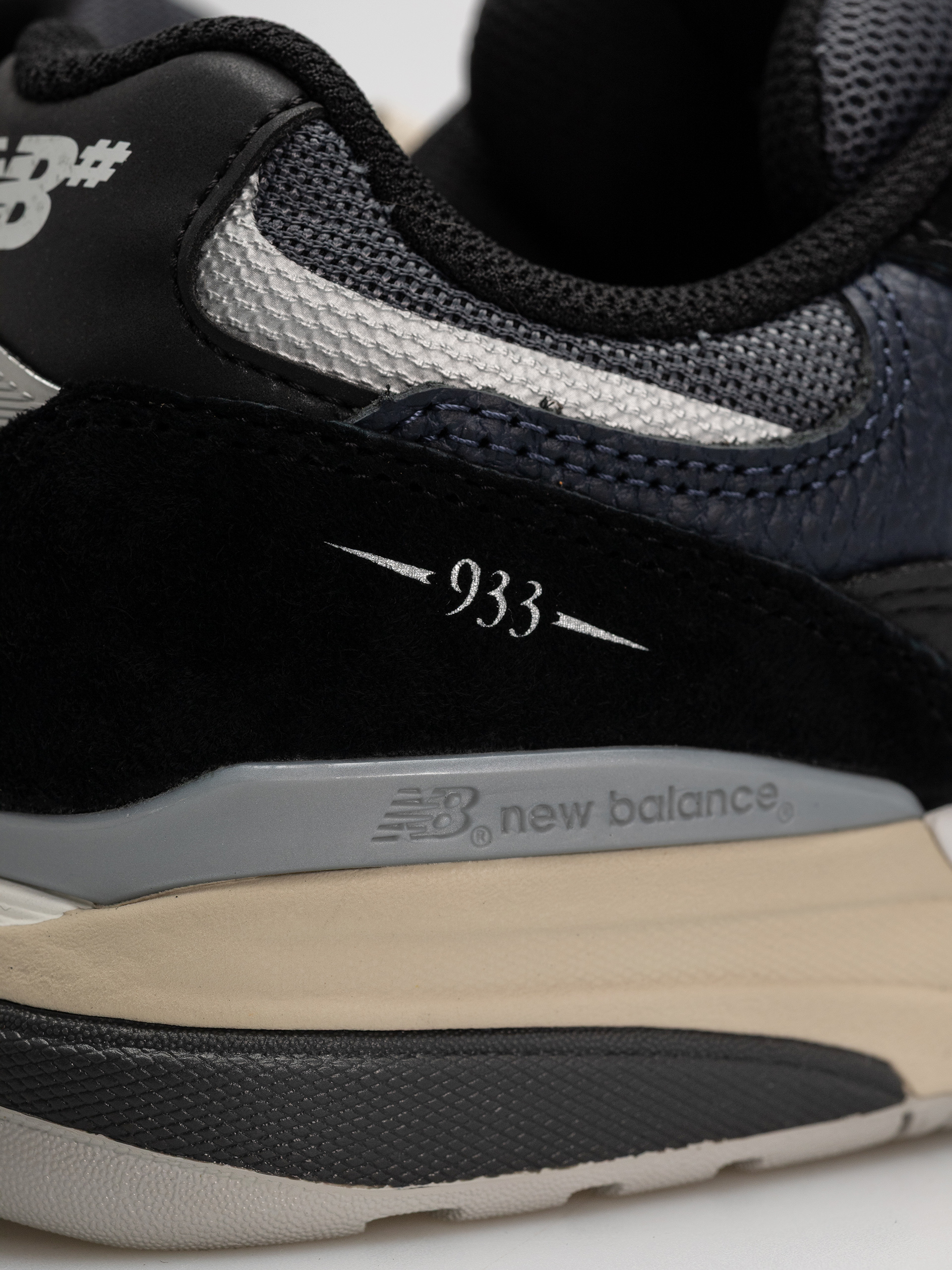 Topánky New Balance 933 (6023 black/eclipse)