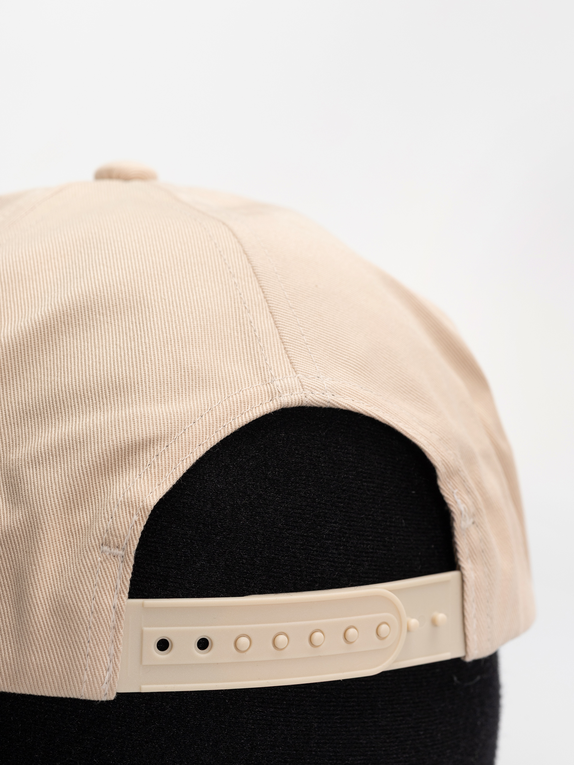 Šiltovka adidas Fsbs Lowk (beige)