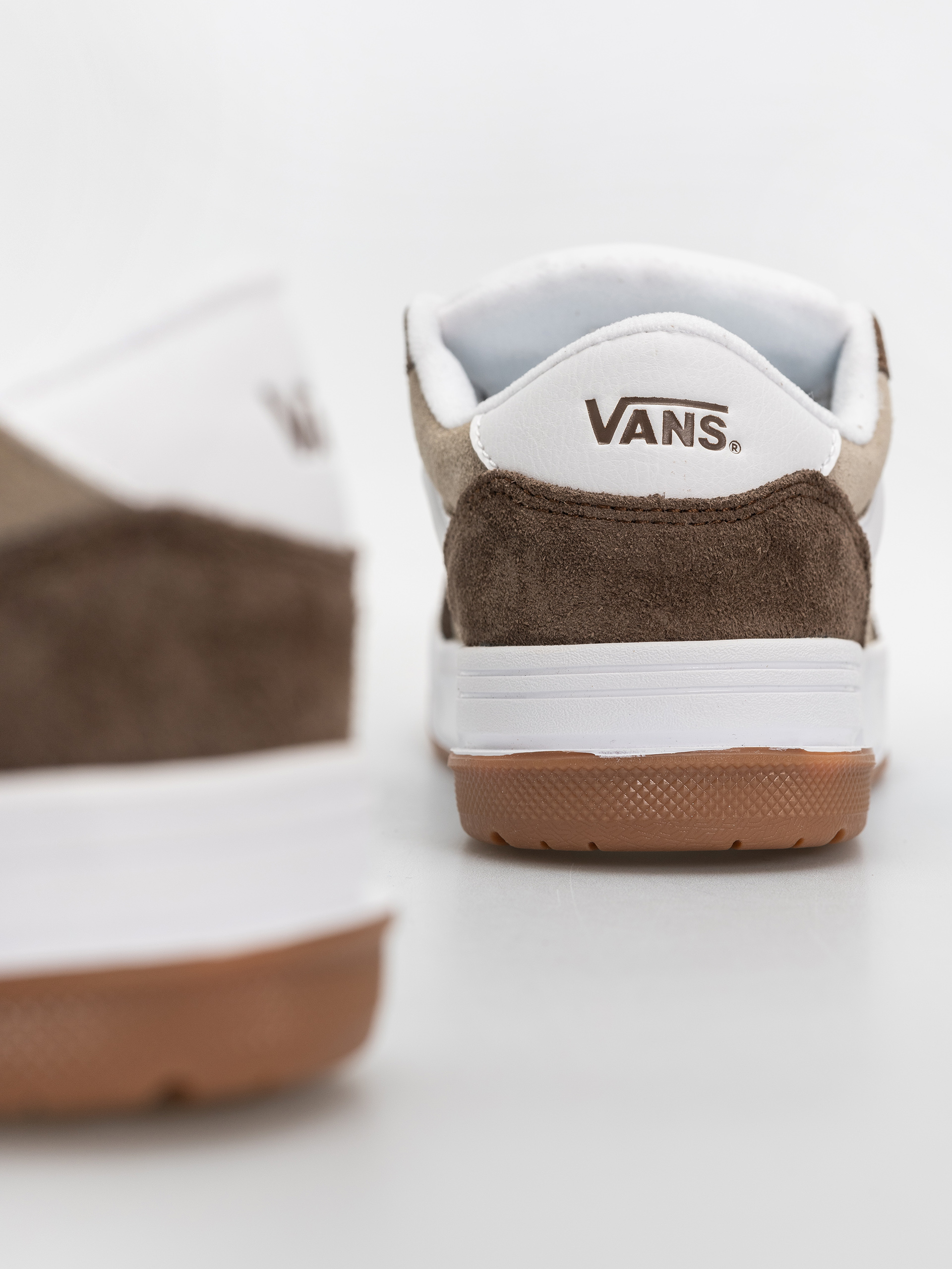 Topánky Vans Hylane (suede vintage cocoa)