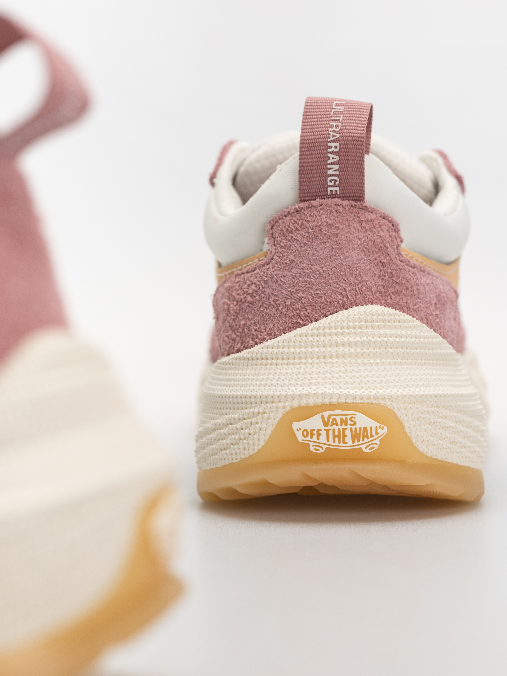 Topánky Vans Ultrarange Neo 2.0 (dusky rose)