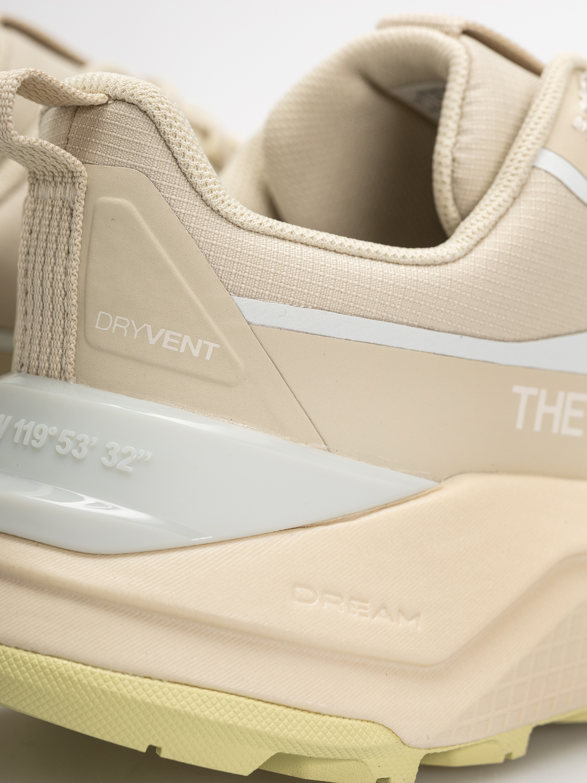 Topánky The North Face Fastpack Wp Wmn (desert stone/le)