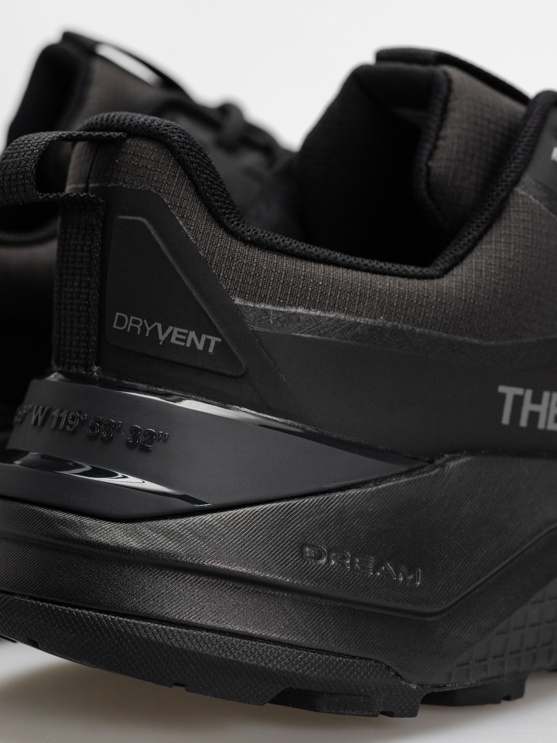 Topánky The North Face Fastpack Wp (tnf blk/tnf blk)