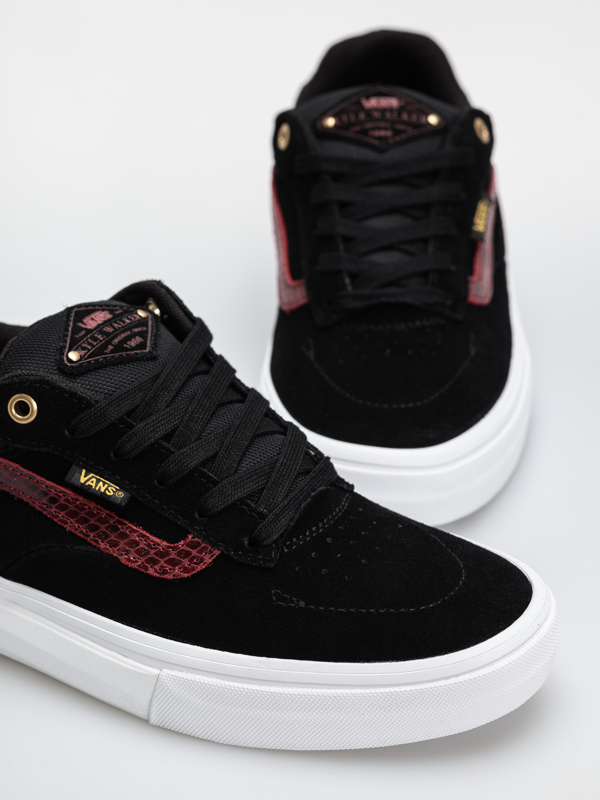 Topánky Vans Skate Kyle Walker (python black)
