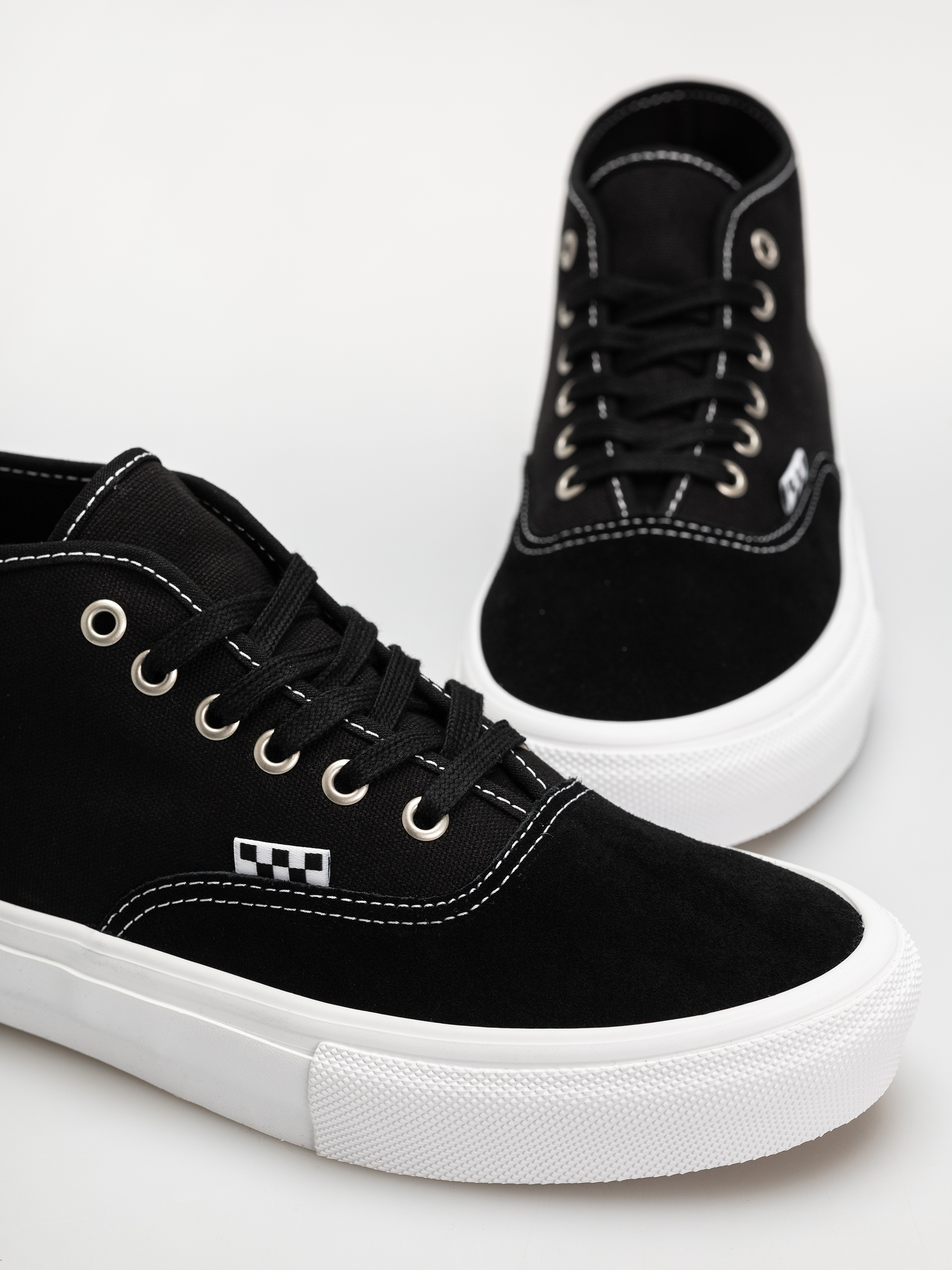 Topánky Vans Skate Authentic Mid (black/white)